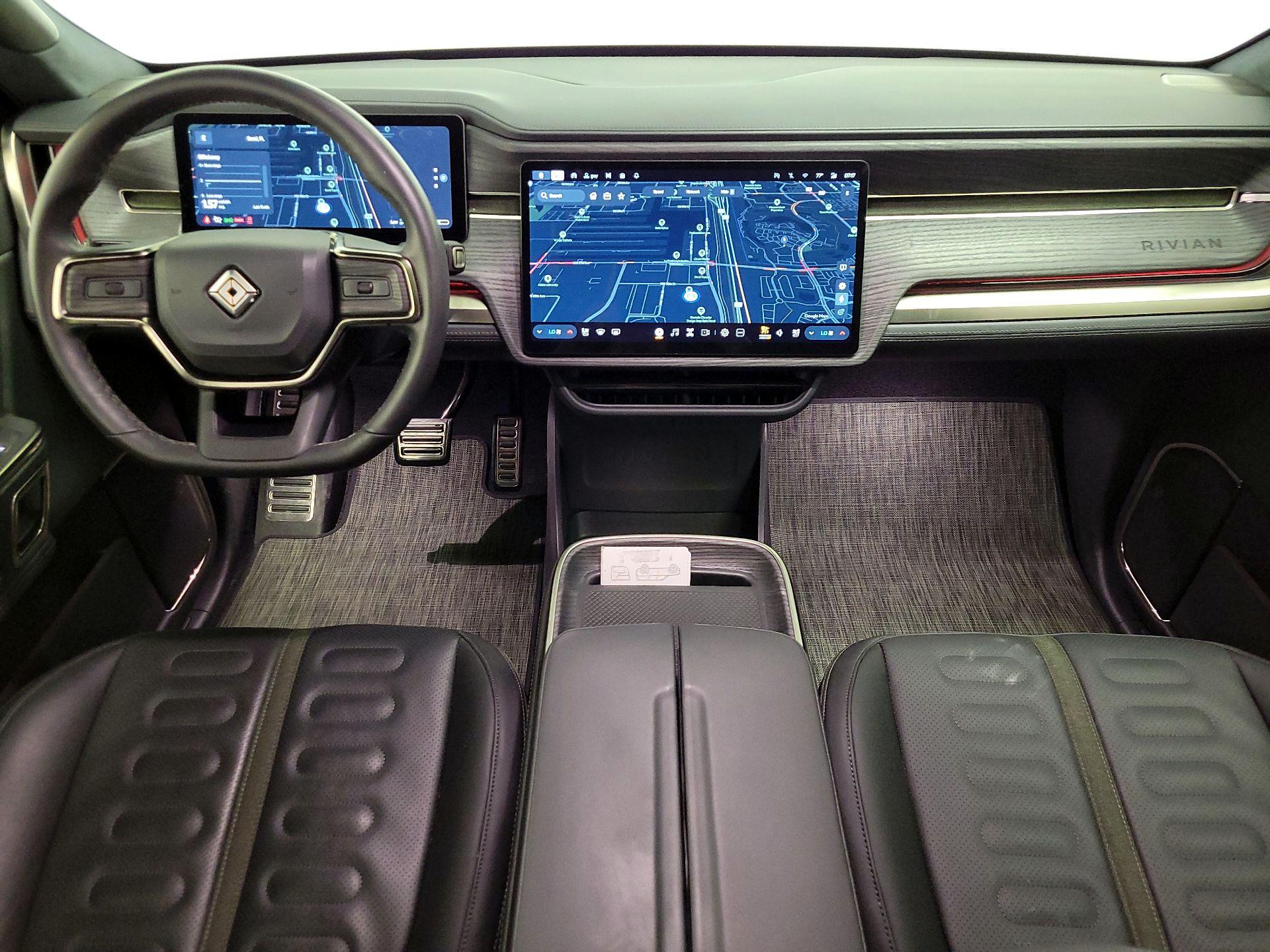 Thumbnail: 2023 Rivian R1S - 9