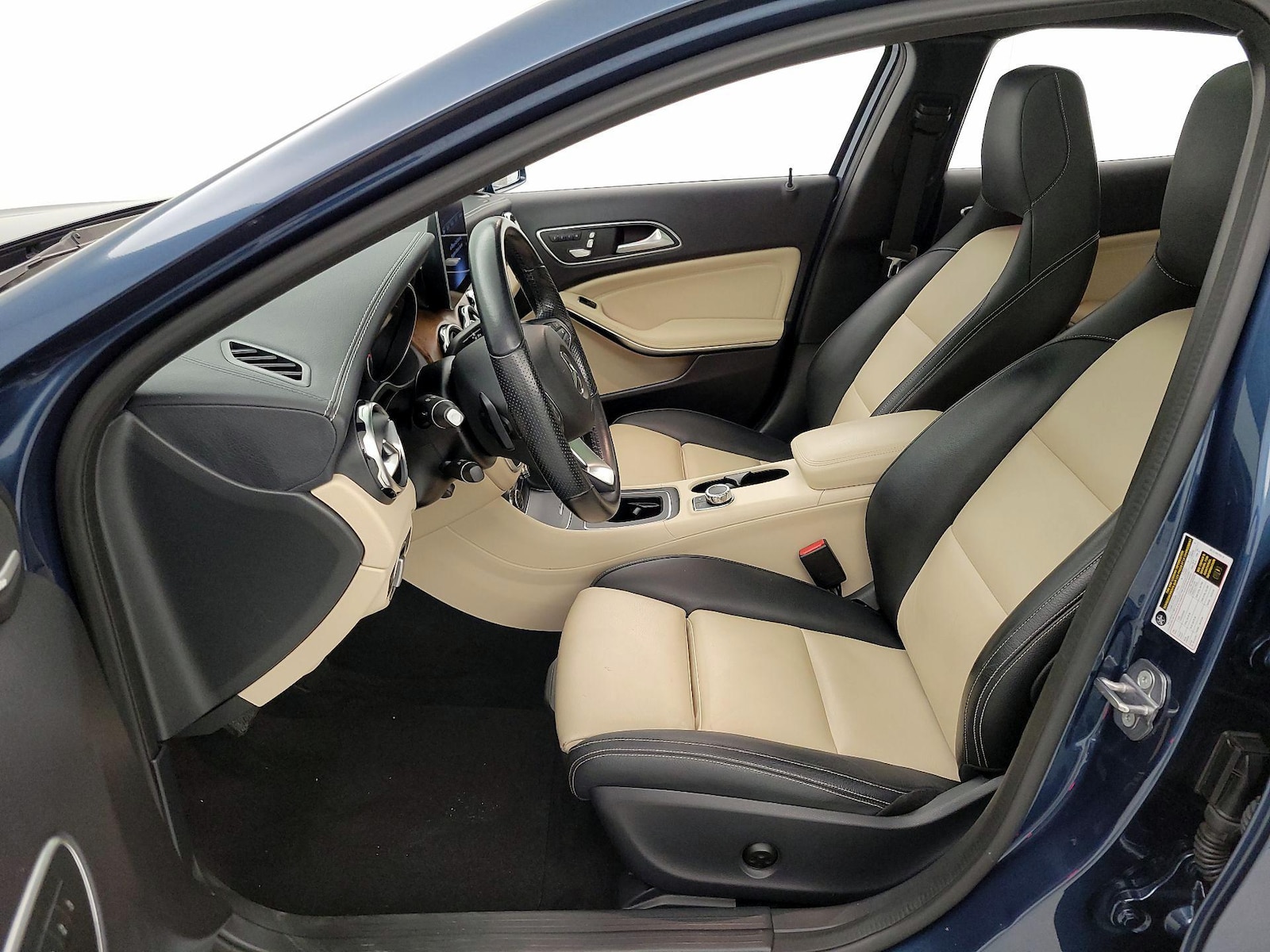 2020 Mercedes-Benz GLA GLA250 - Photo 12