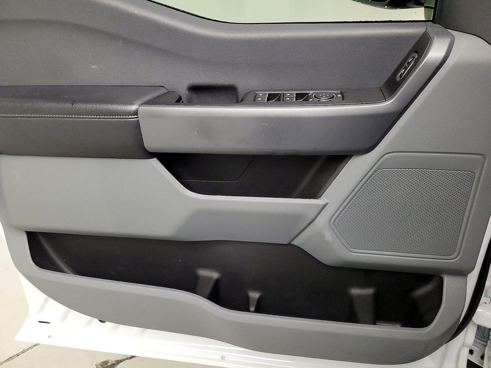 2024 Ford F-350 Super Duty XLT - Photo 13