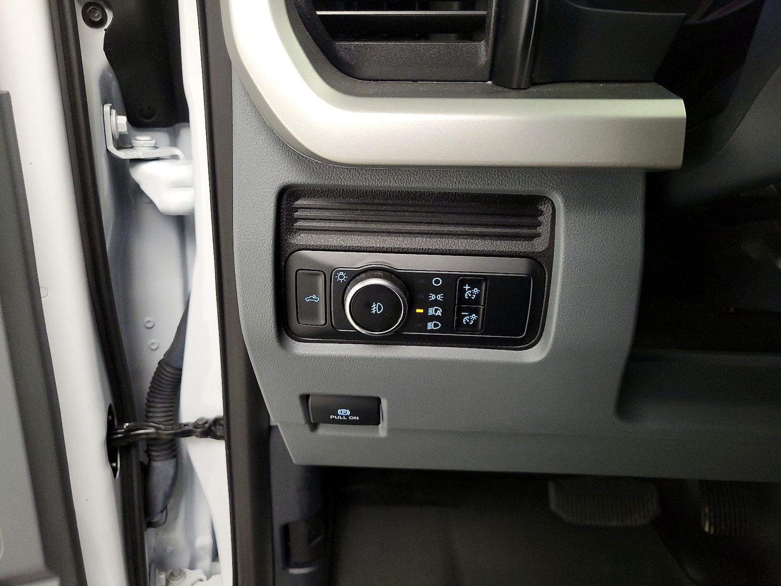 2024 Ford F-350 Super Duty XLT - Photo 14
