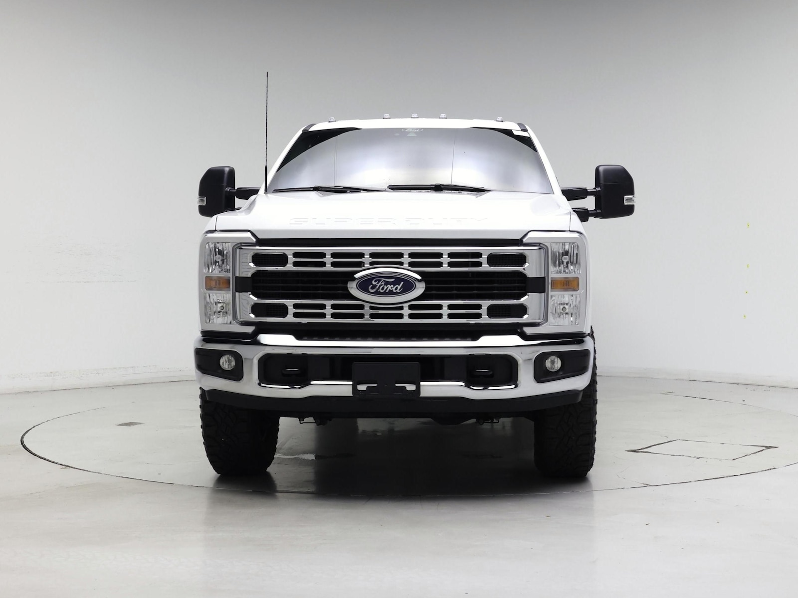 2024 Ford F-350 Super Duty XLT - Photo 6