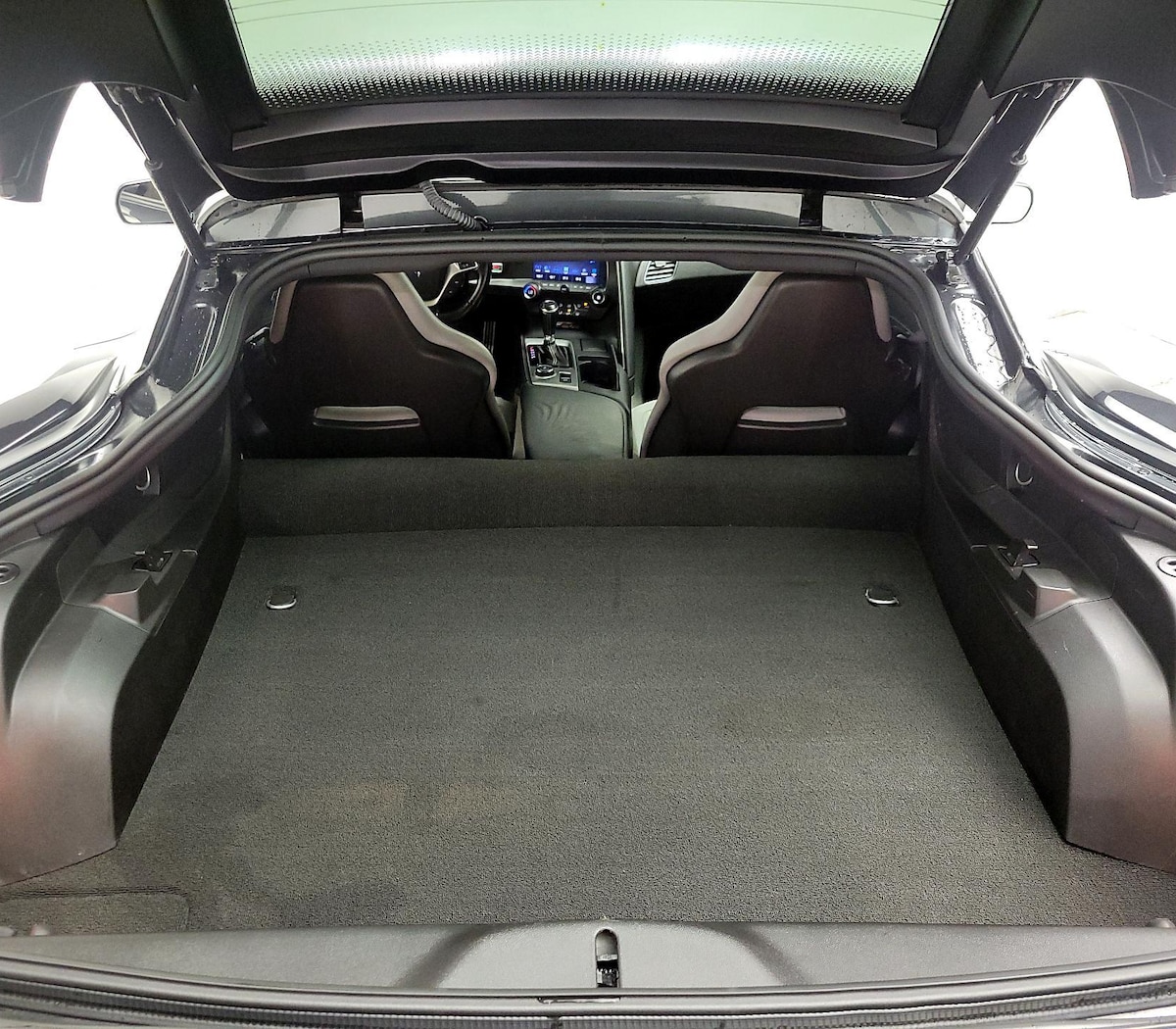 Trunk/Cargo (Seats Up)