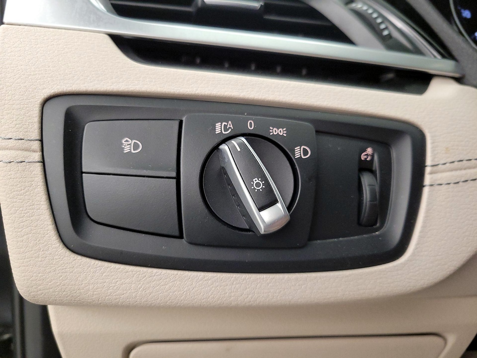2021 BMW X2 28i - Photo 14