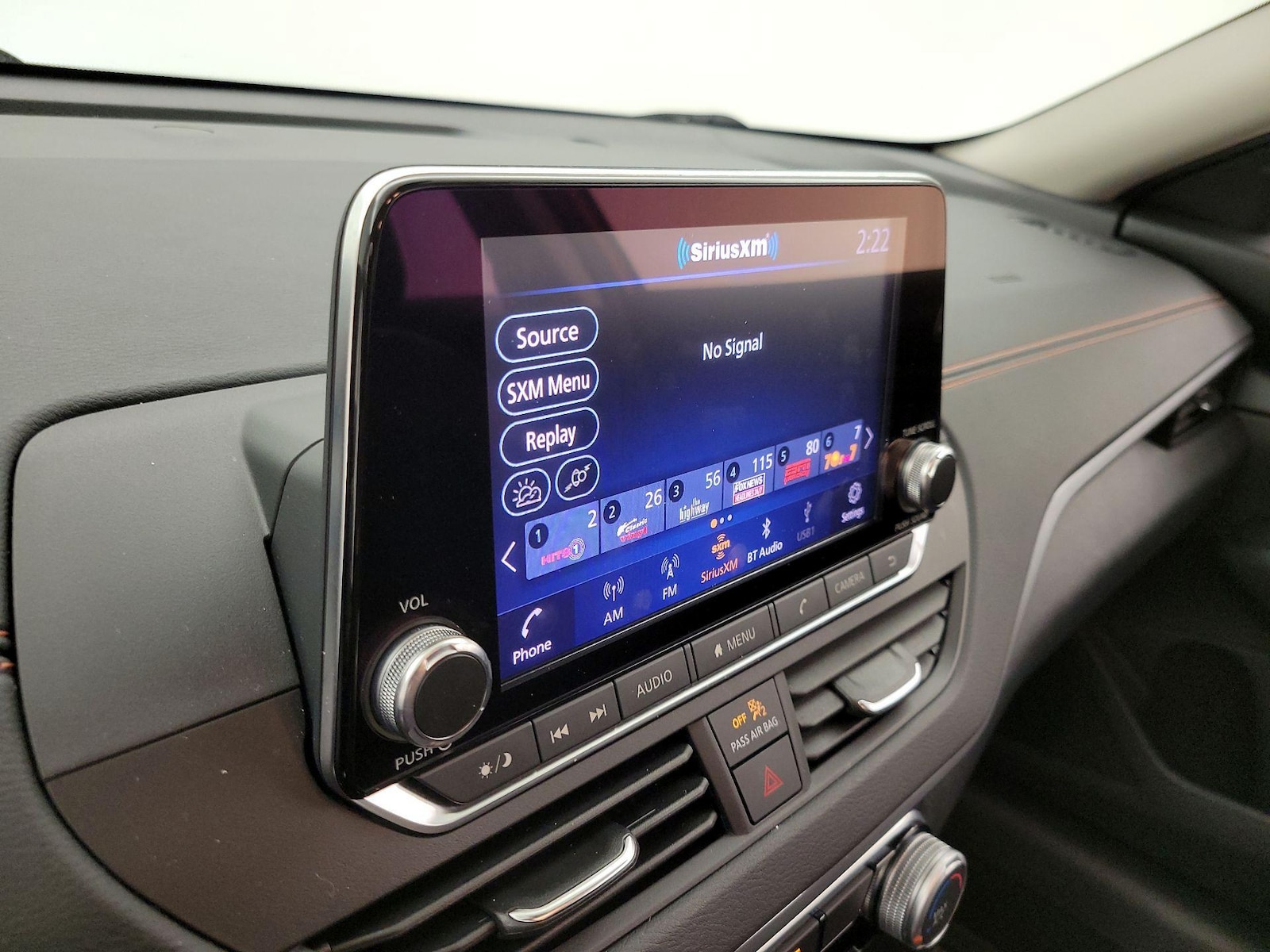 2022 Nissan Altima SR - Photo 16