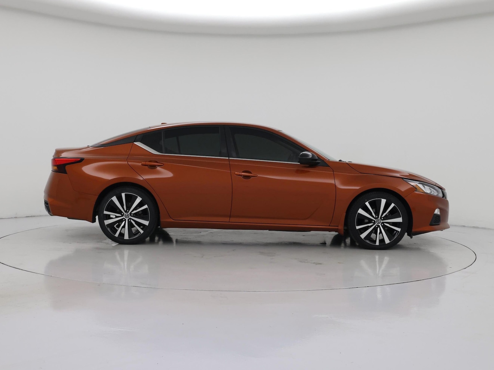 2022 Nissan Altima SR - Photo 8
