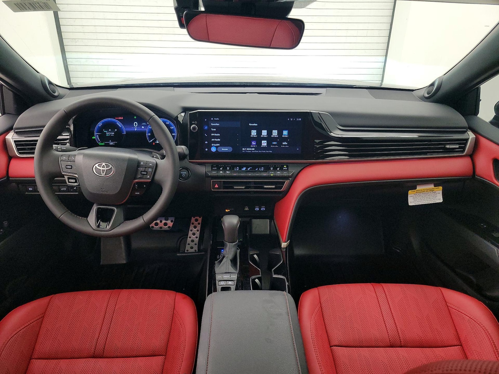 2025 Toyota Camry XSE - Photo 10