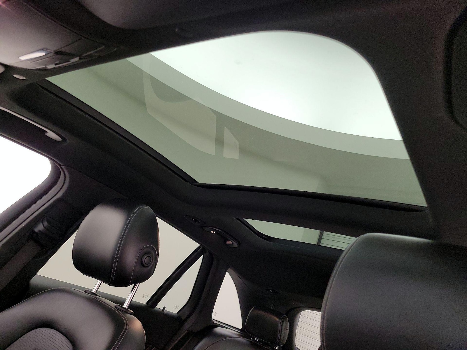 2020 Mercedes-Benz GLC AMG GLC63 - Photo 21