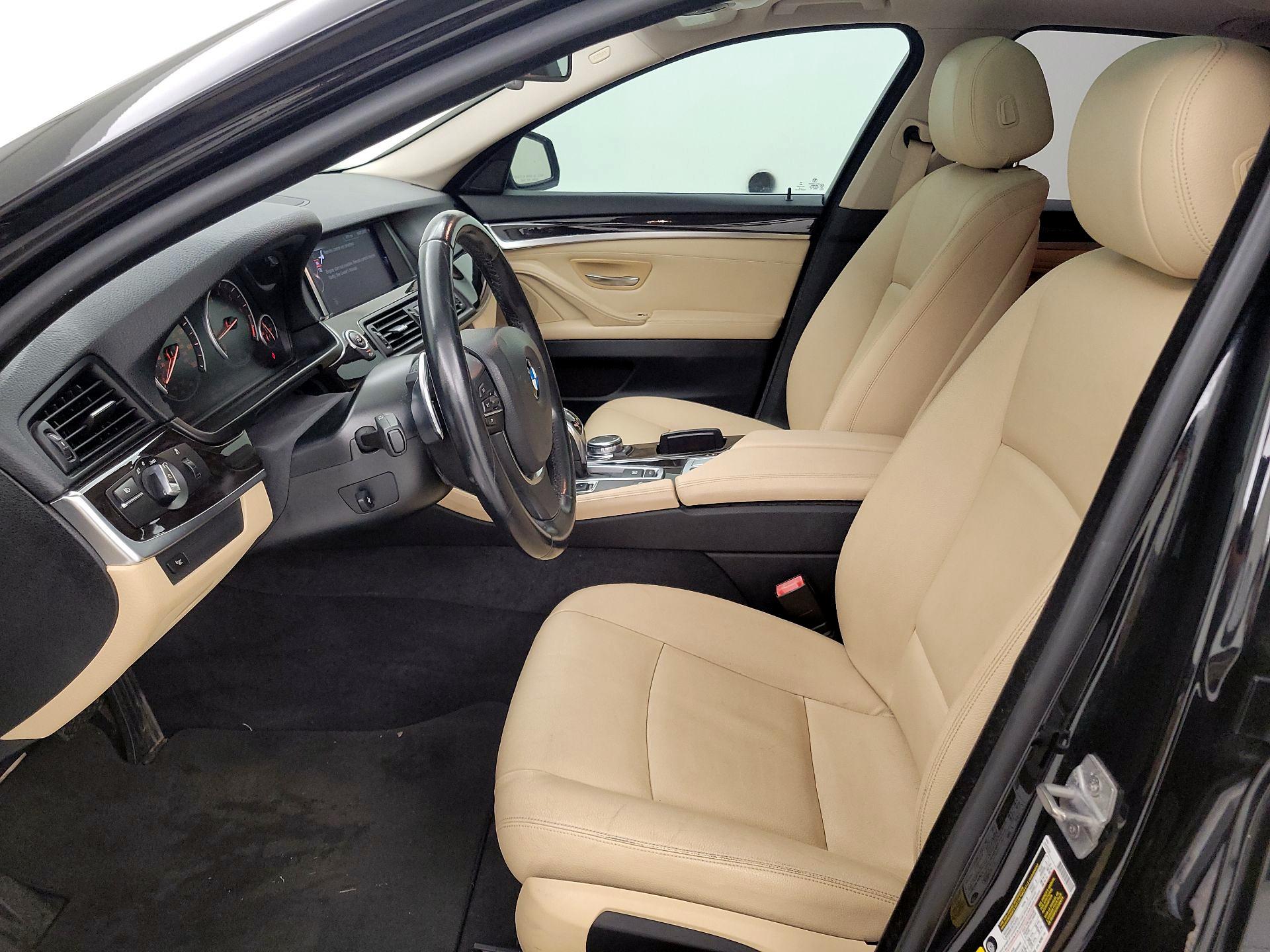 Thumbnail: 2016 BMW 5 Series - 11