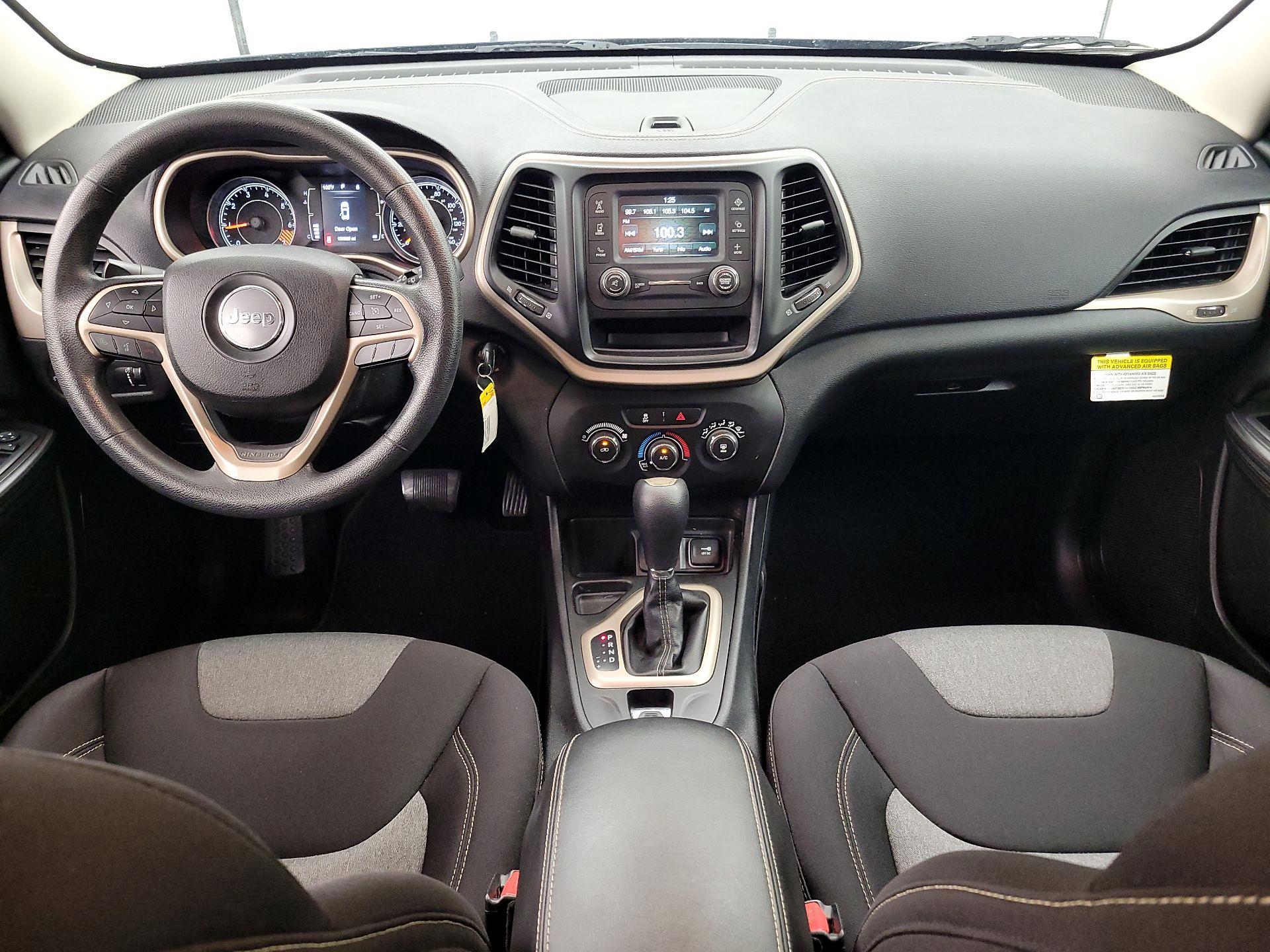 Thumbnail: 2015 Jeep Cherokee - 9