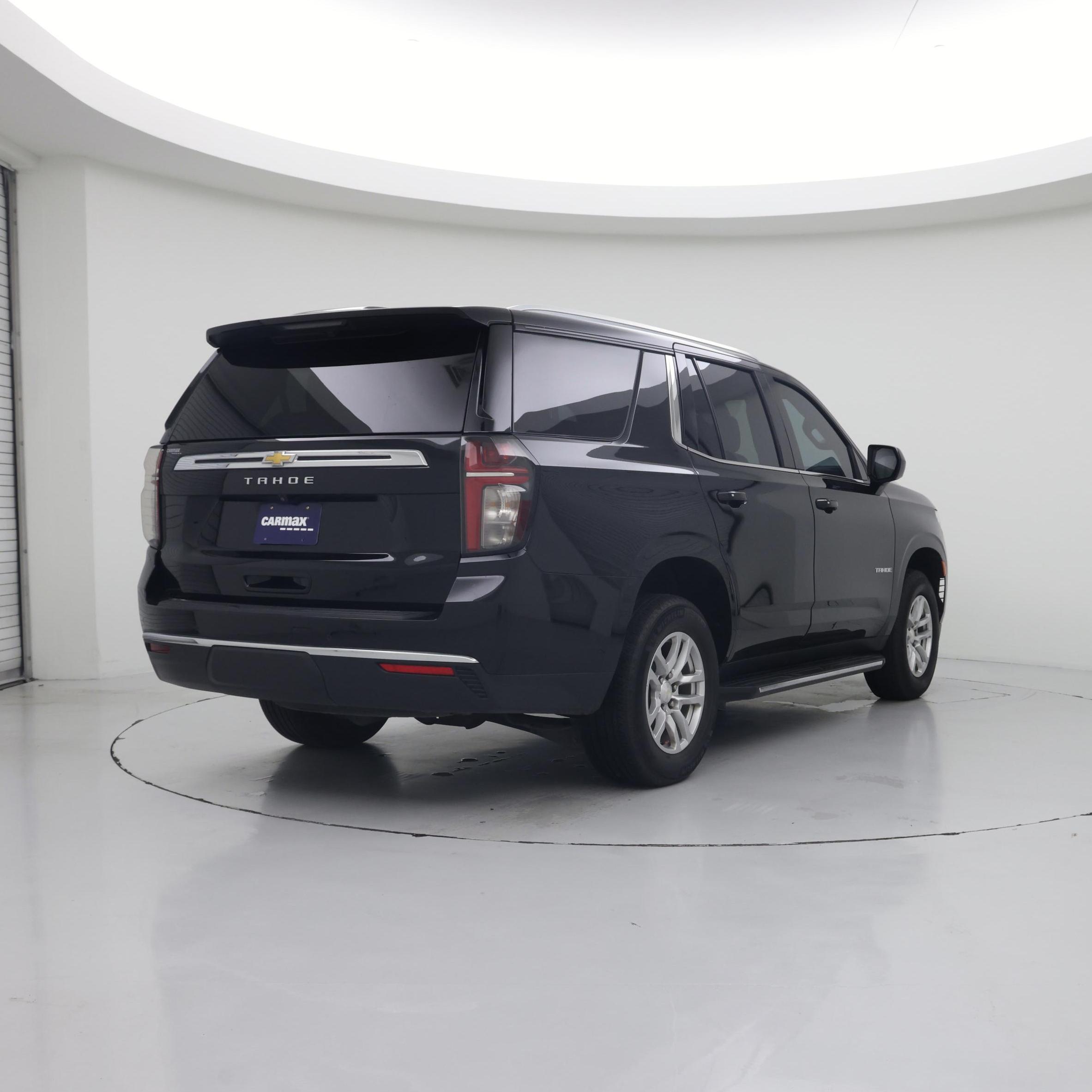 Thumbnail: 2023 Chevrolet Tahoe - 8
