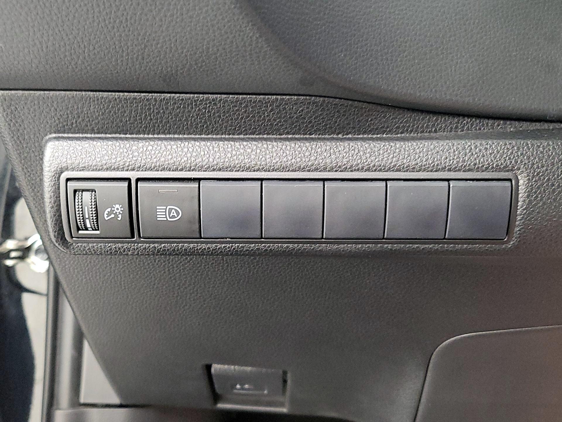 Thumbnail: 2019 Toyota Corolla - 13
