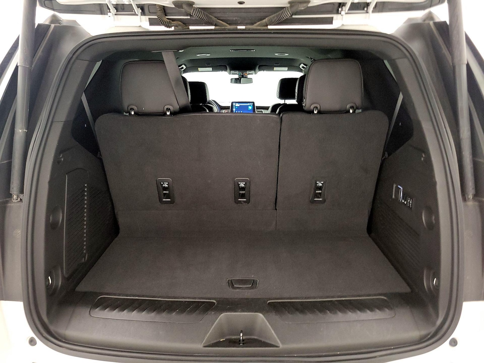 2022 Chevrolet Tahoe LT - Photo 22