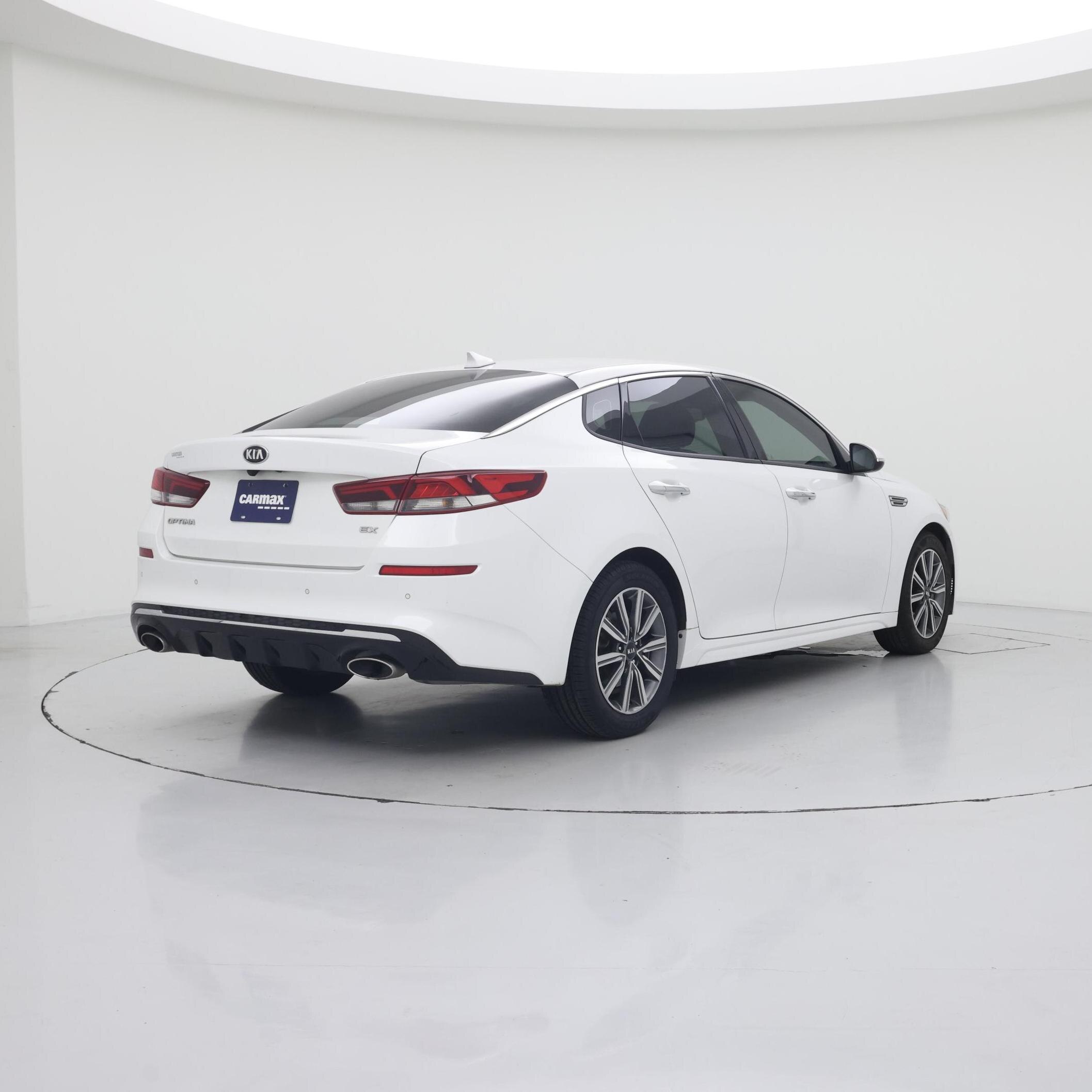 Thumbnail: 2020 Kia Optima - 8
