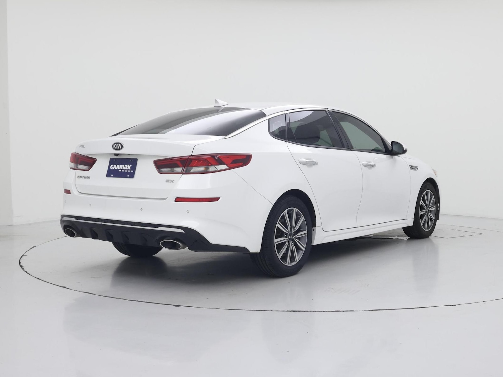 2020 Kia Optima EX - Photo 9