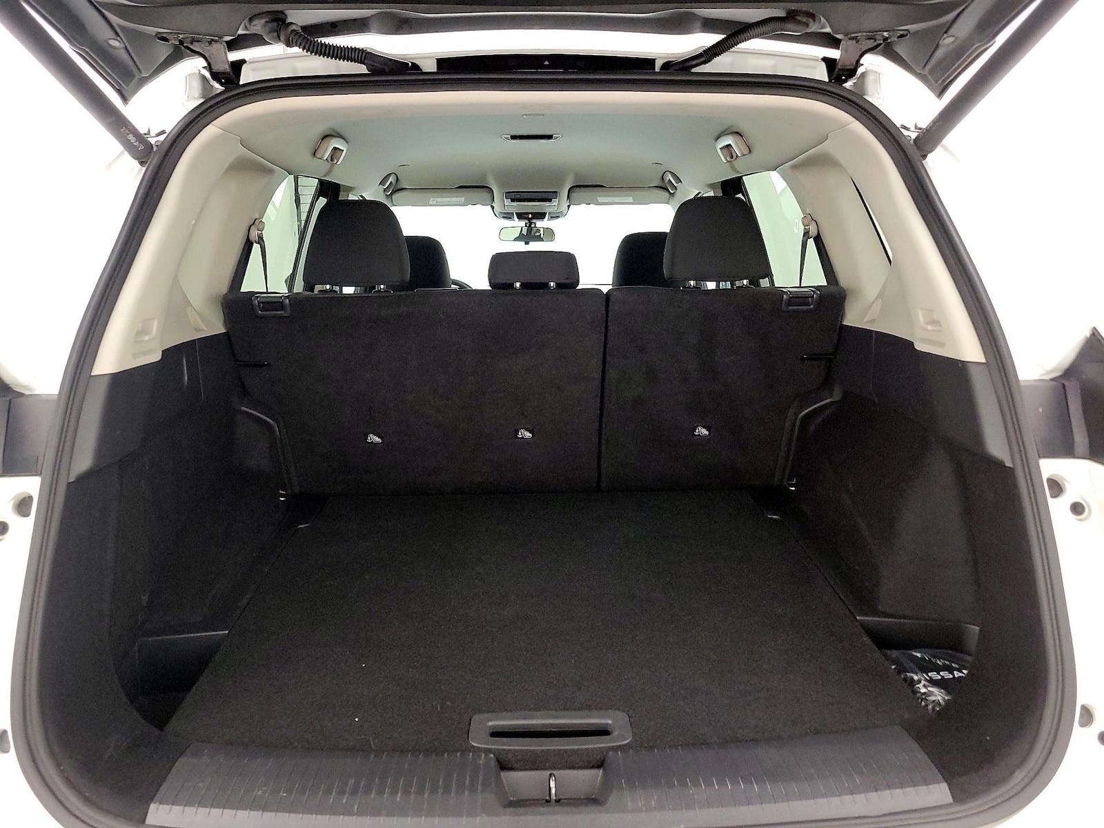 2024 Nissan Rogue SV - Photo 21