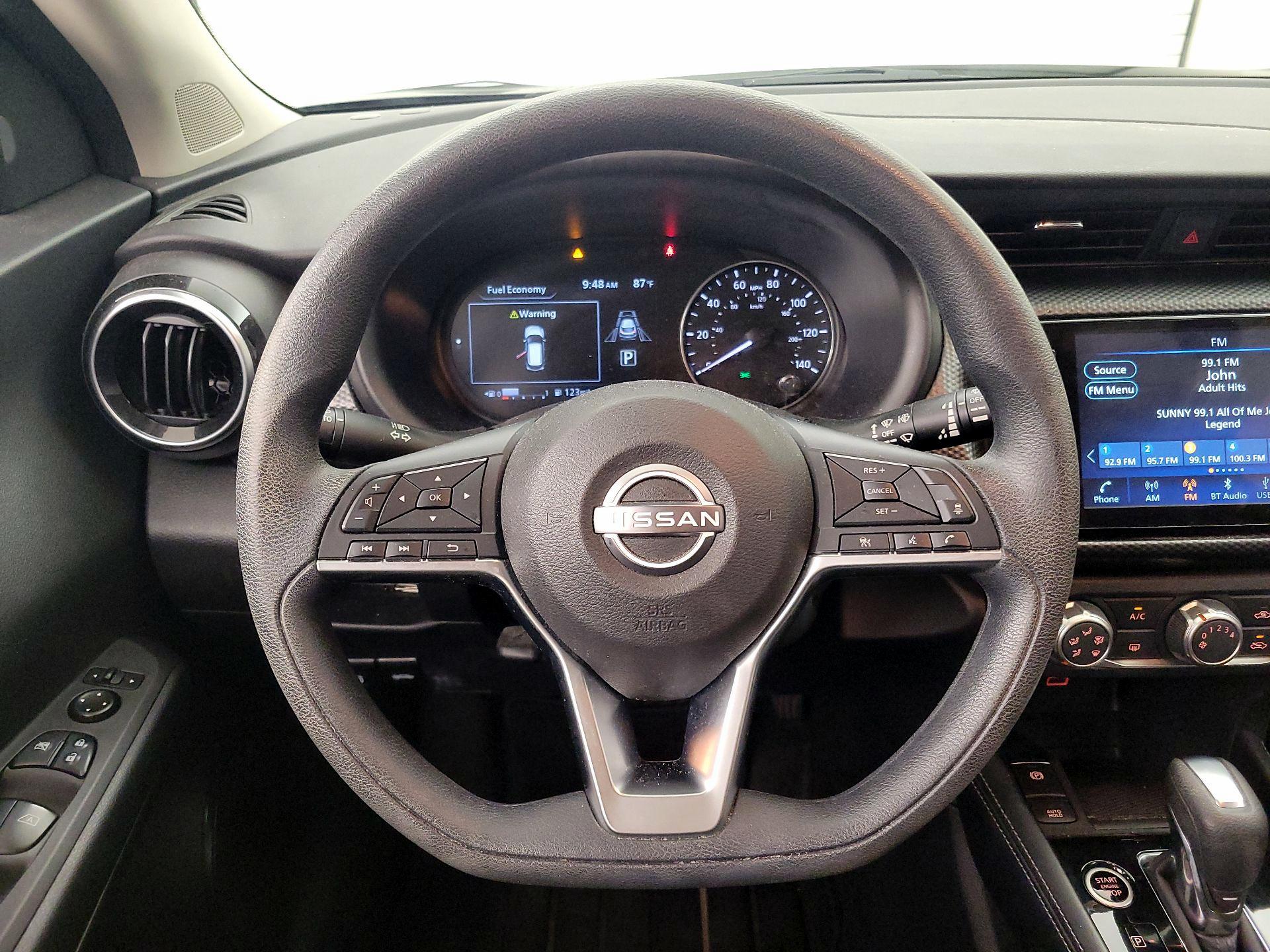 Thumbnail: 2023 Nissan Kicks - 10