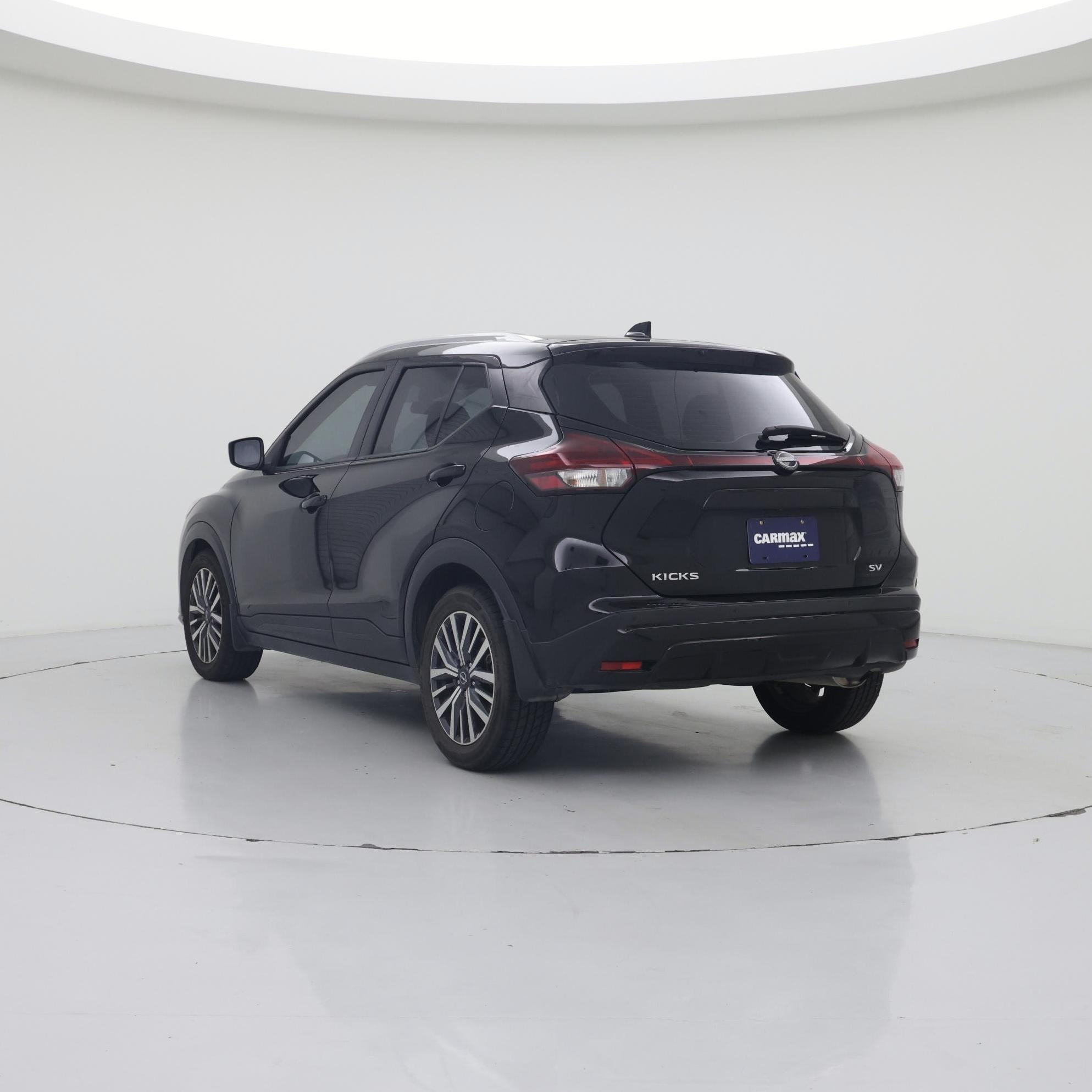 Thumbnail: 2023 Nissan Kicks - 2