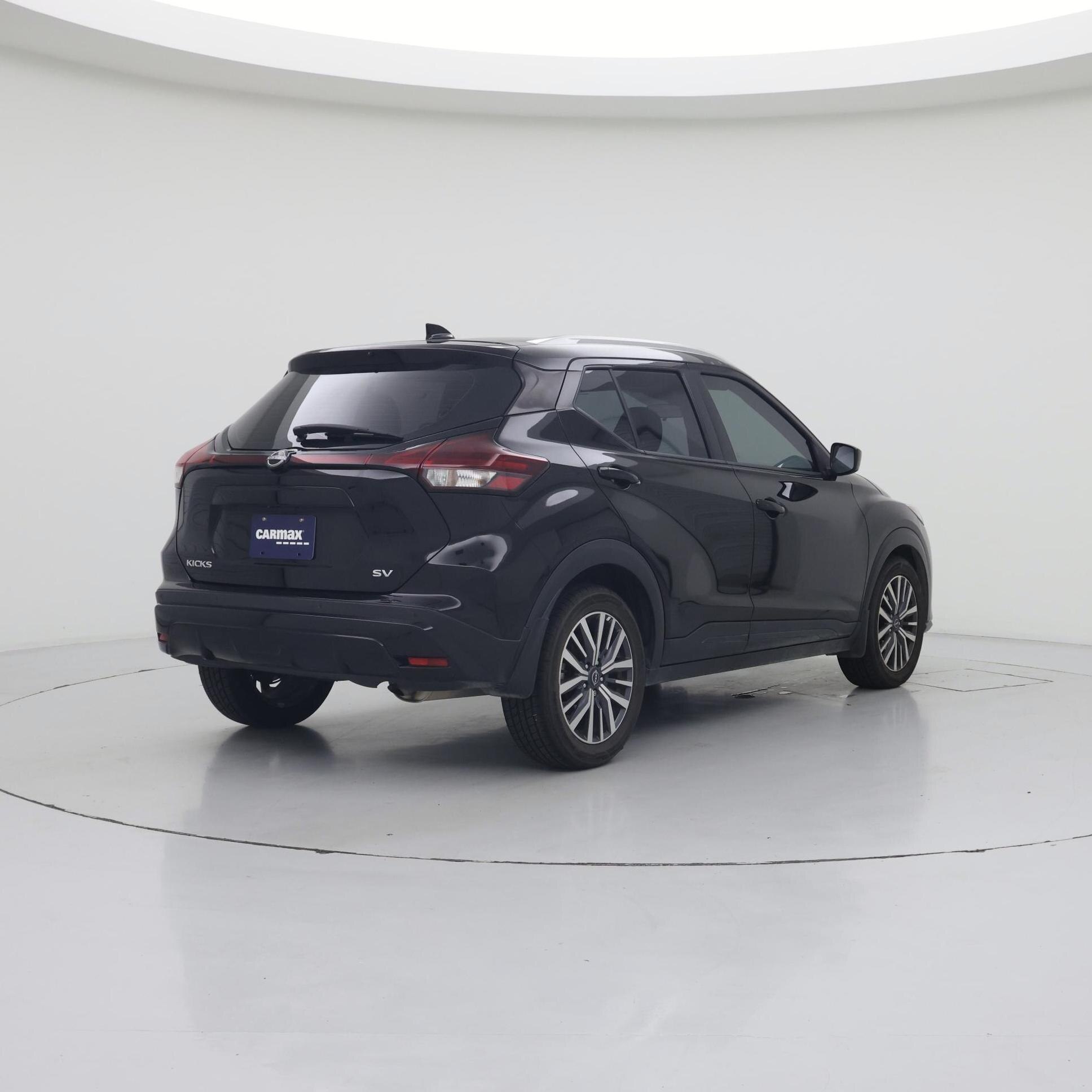 Thumbnail: 2023 Nissan Kicks - 8