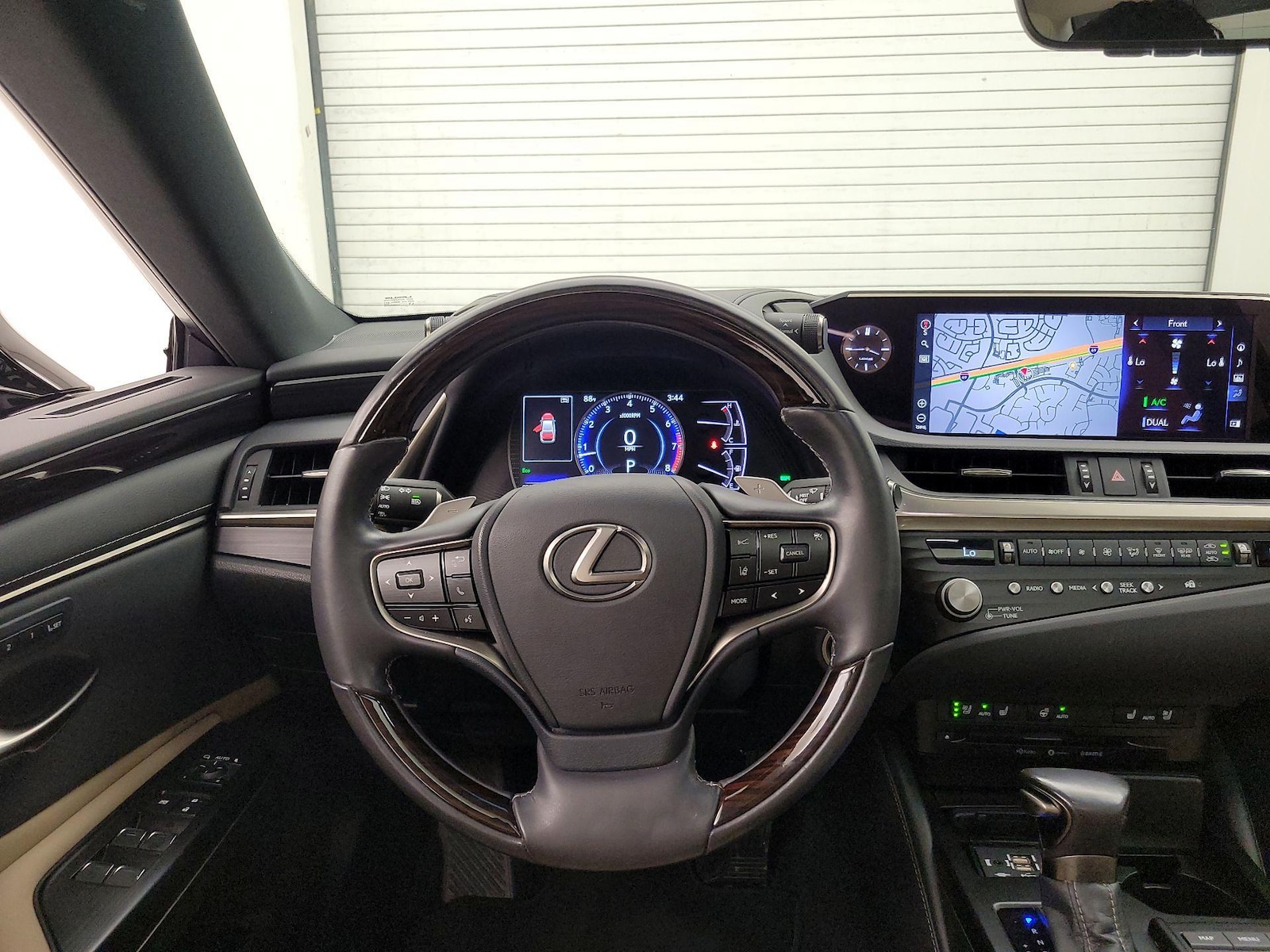 2021 Lexus ES 350 - Photo 11