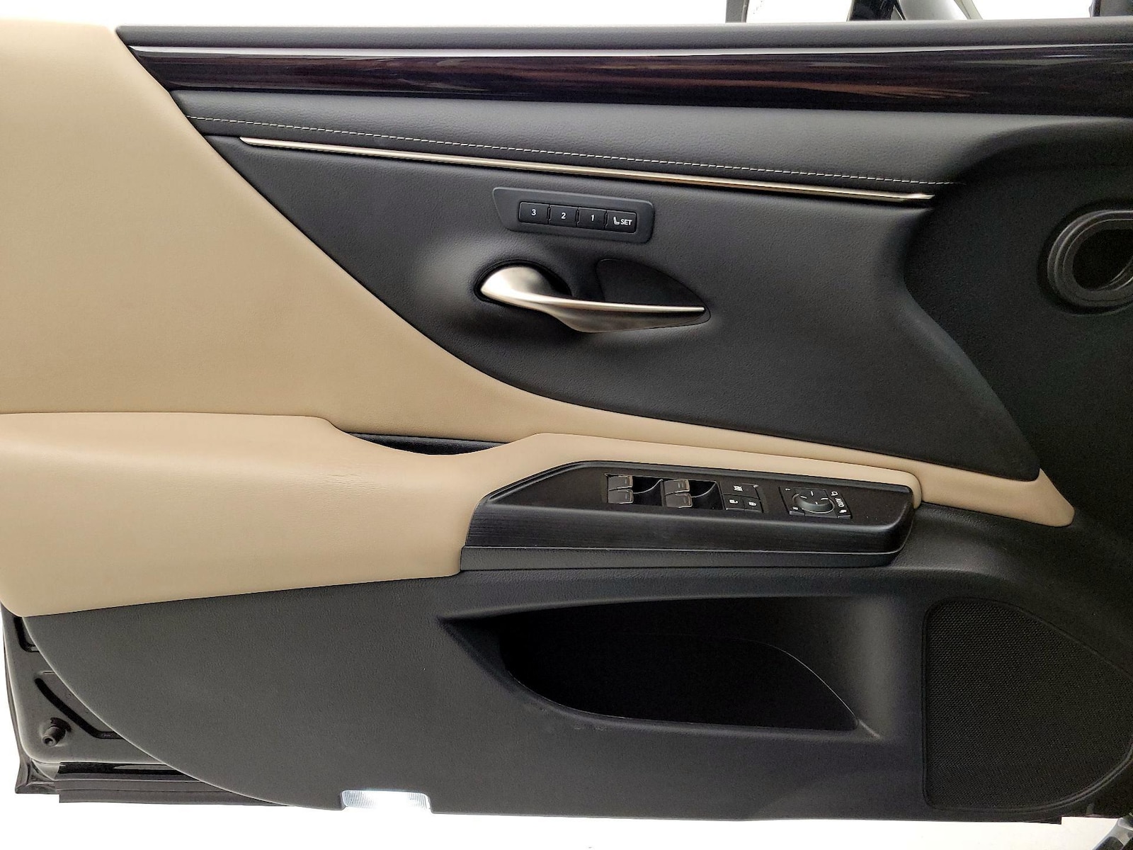 2021 Lexus ES 350 - Photo 13