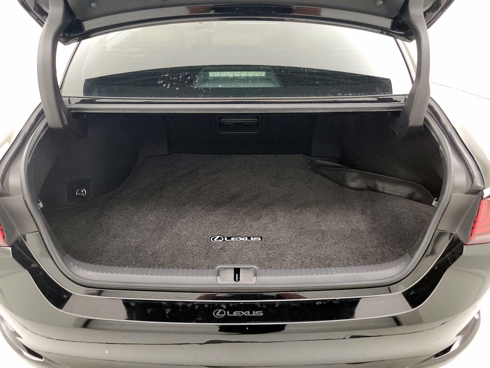 2021 Lexus ES 350 - Photo 23