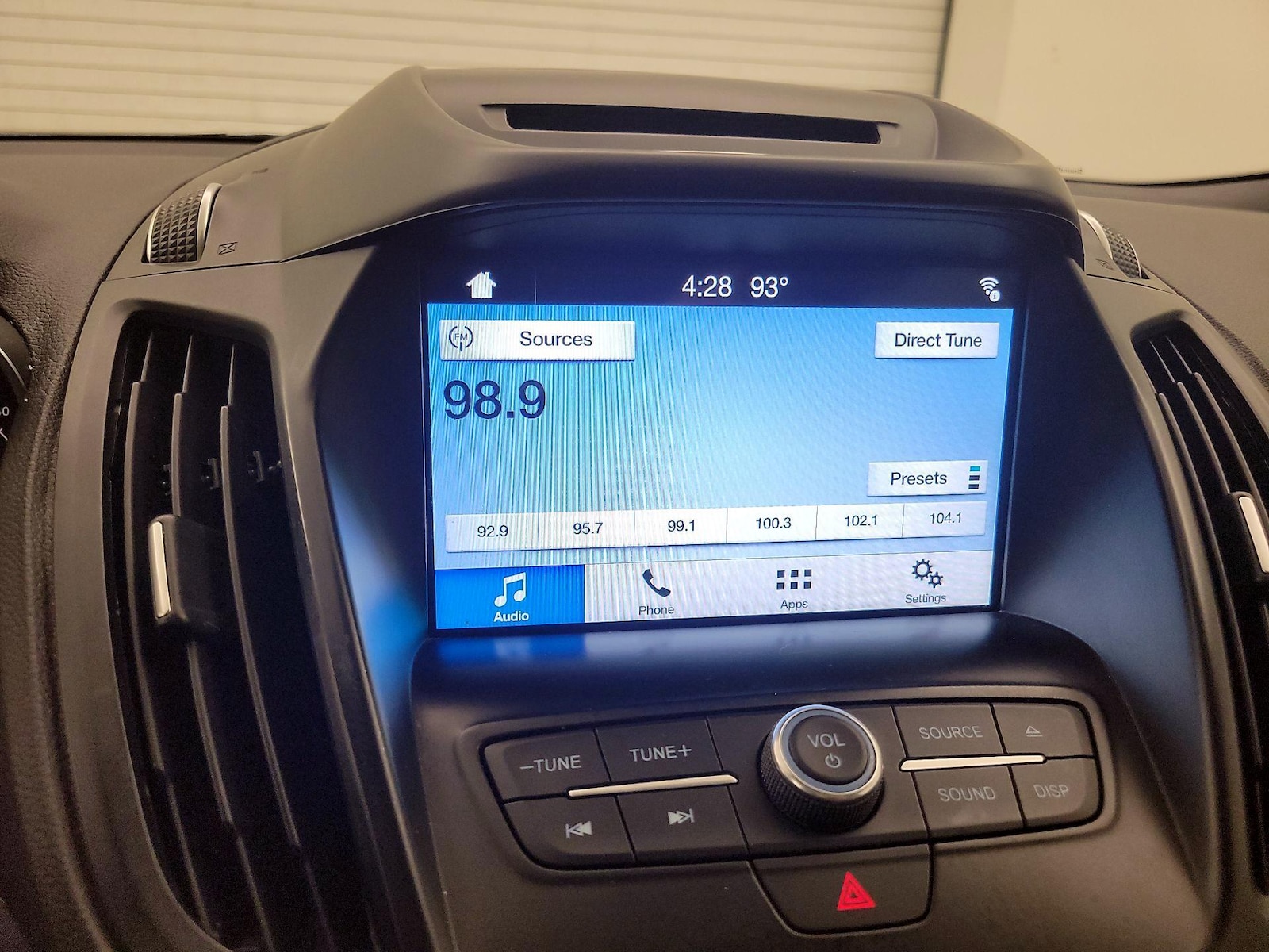 2017 Ford Escape SE - Photo 16
