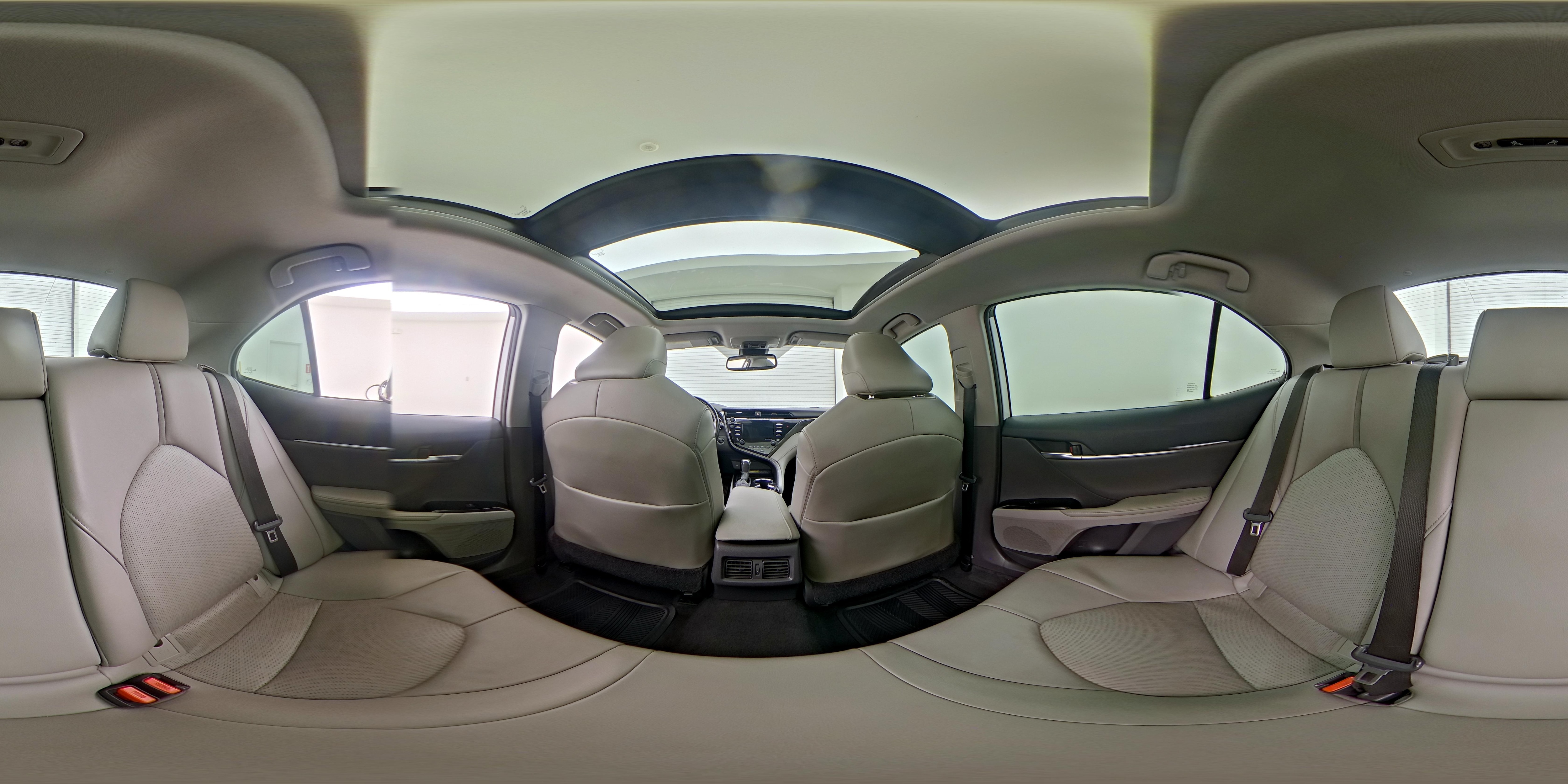 2020 Toyota Camry XSE - Photo 26
