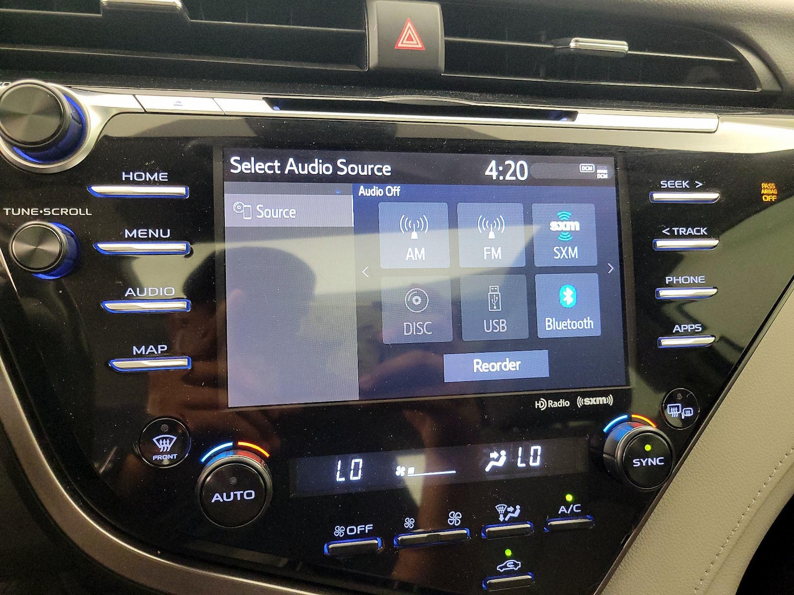 2020 Toyota Camry XSE - Photo 16