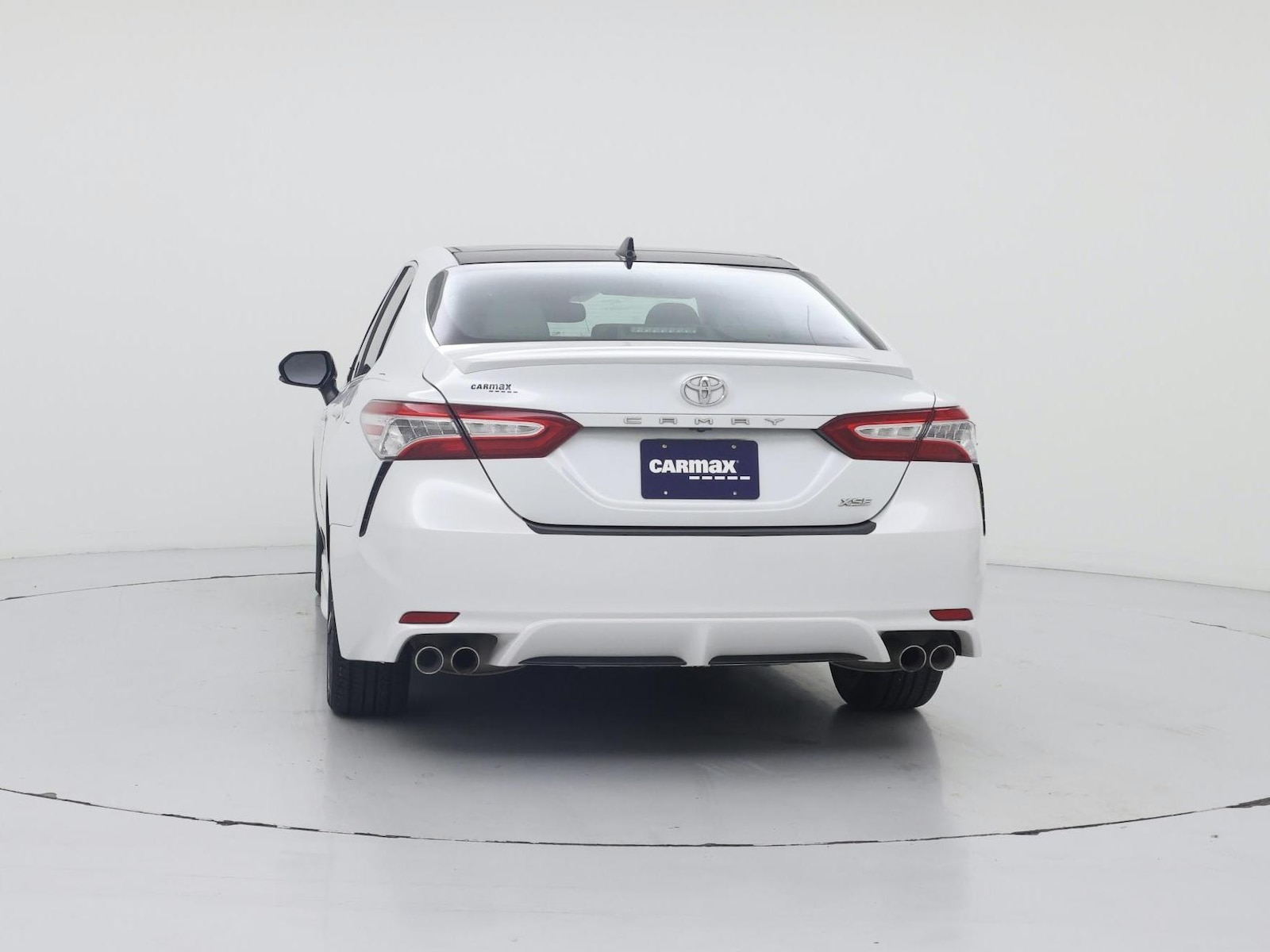 2020 Toyota Camry XSE - Photo 7