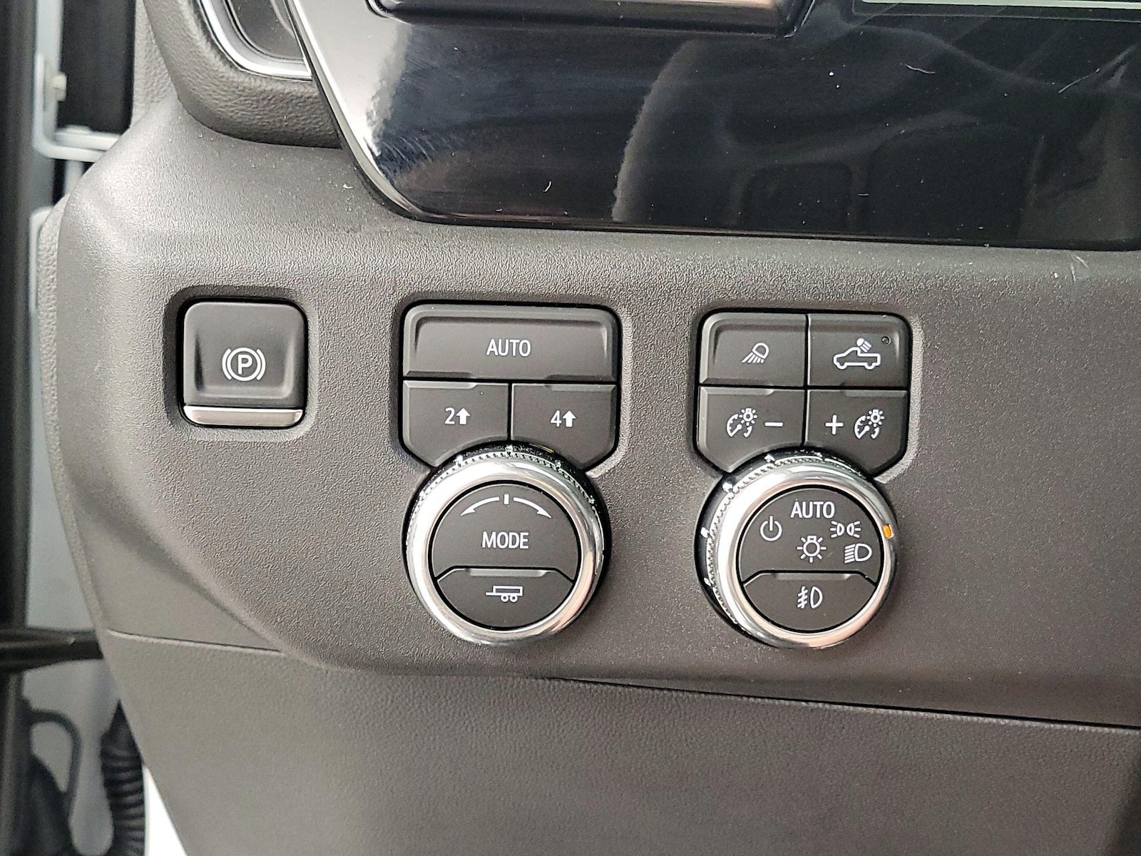 2026 GMC Sierra 1500 SLT - Photo 14