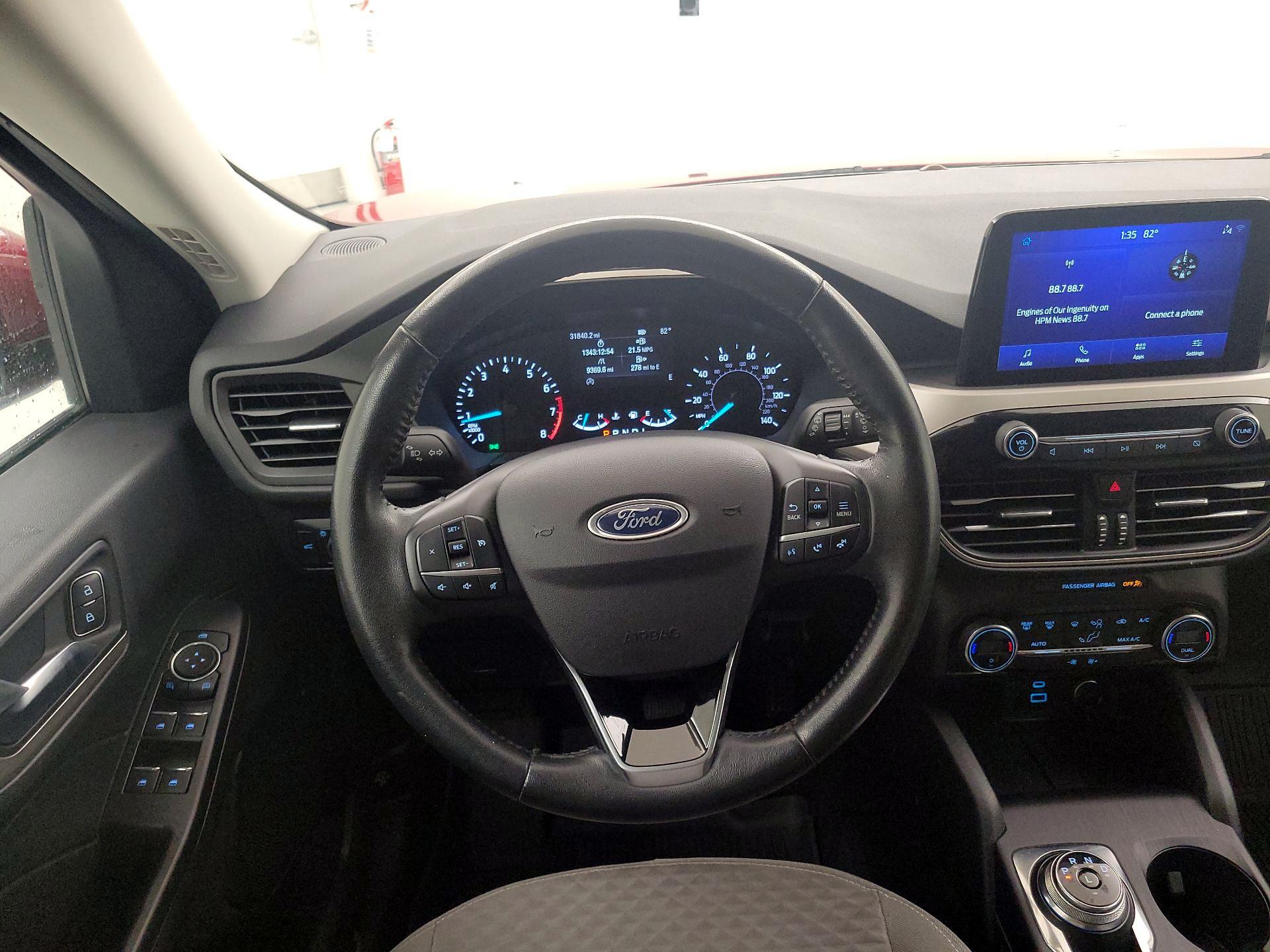 Thumbnail: 2021 Ford Escape - 10