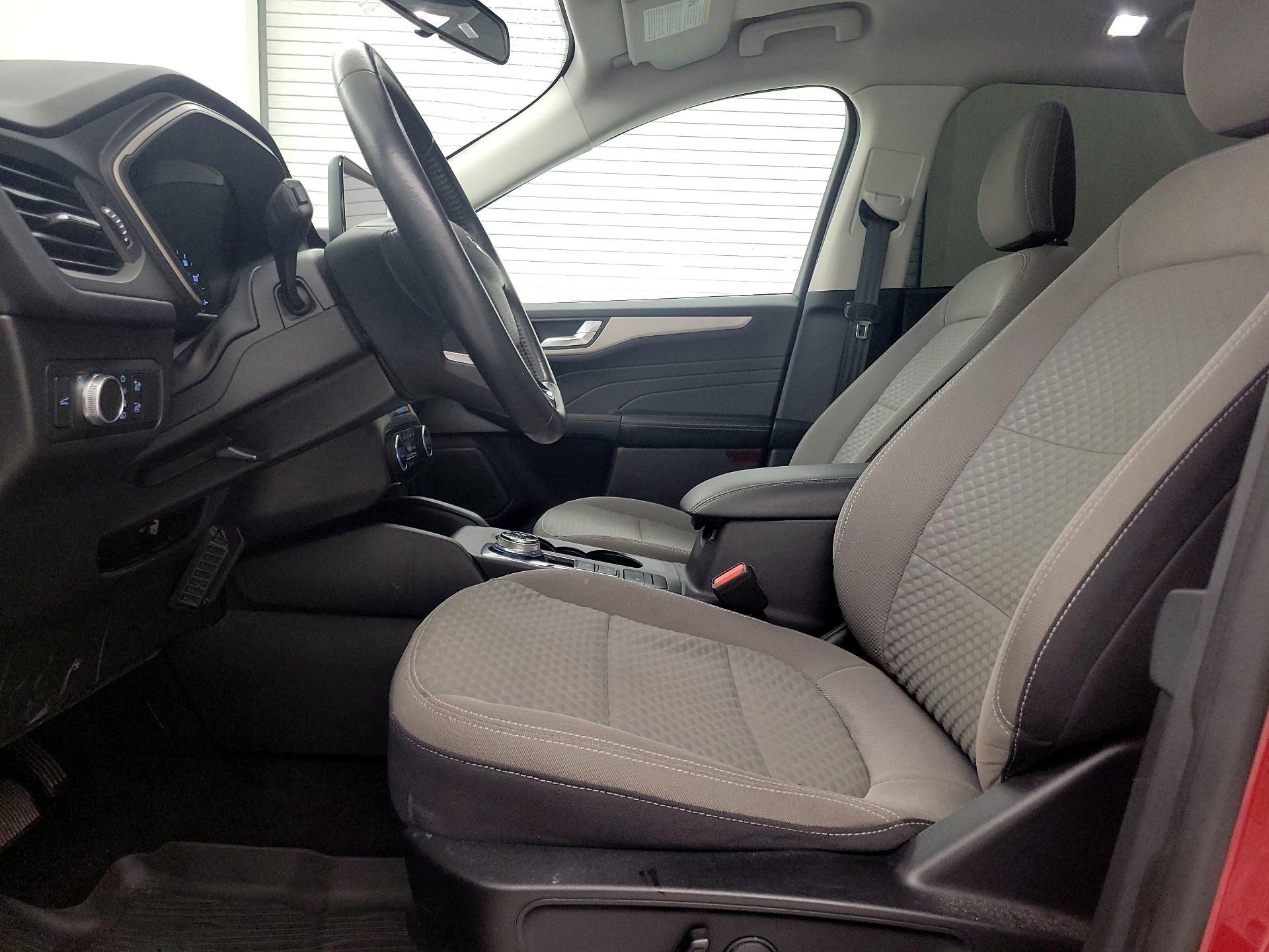Thumbnail: 2021 Ford Escape - 11