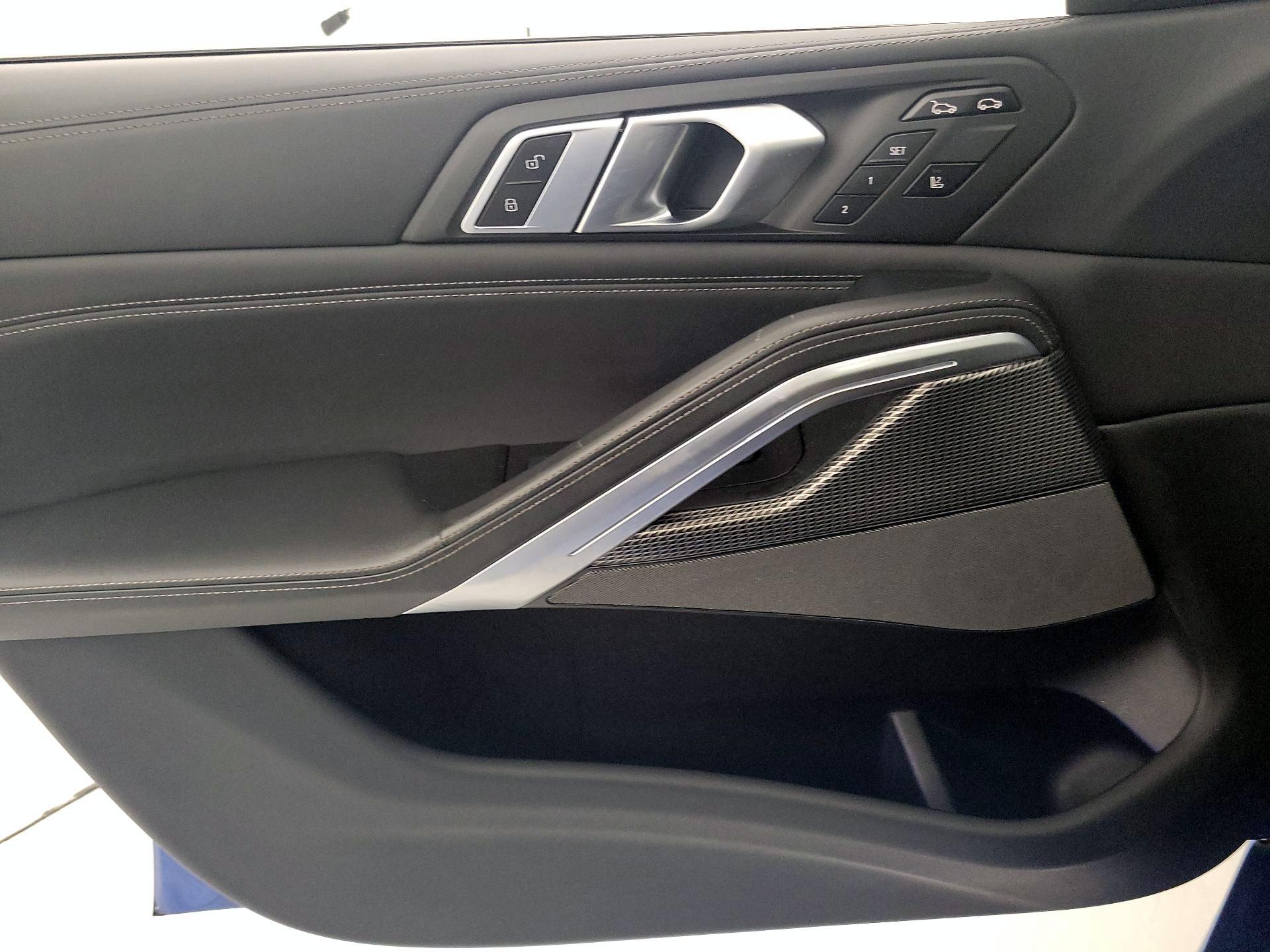 Thumbnail: 2020 BMW X6 - 12