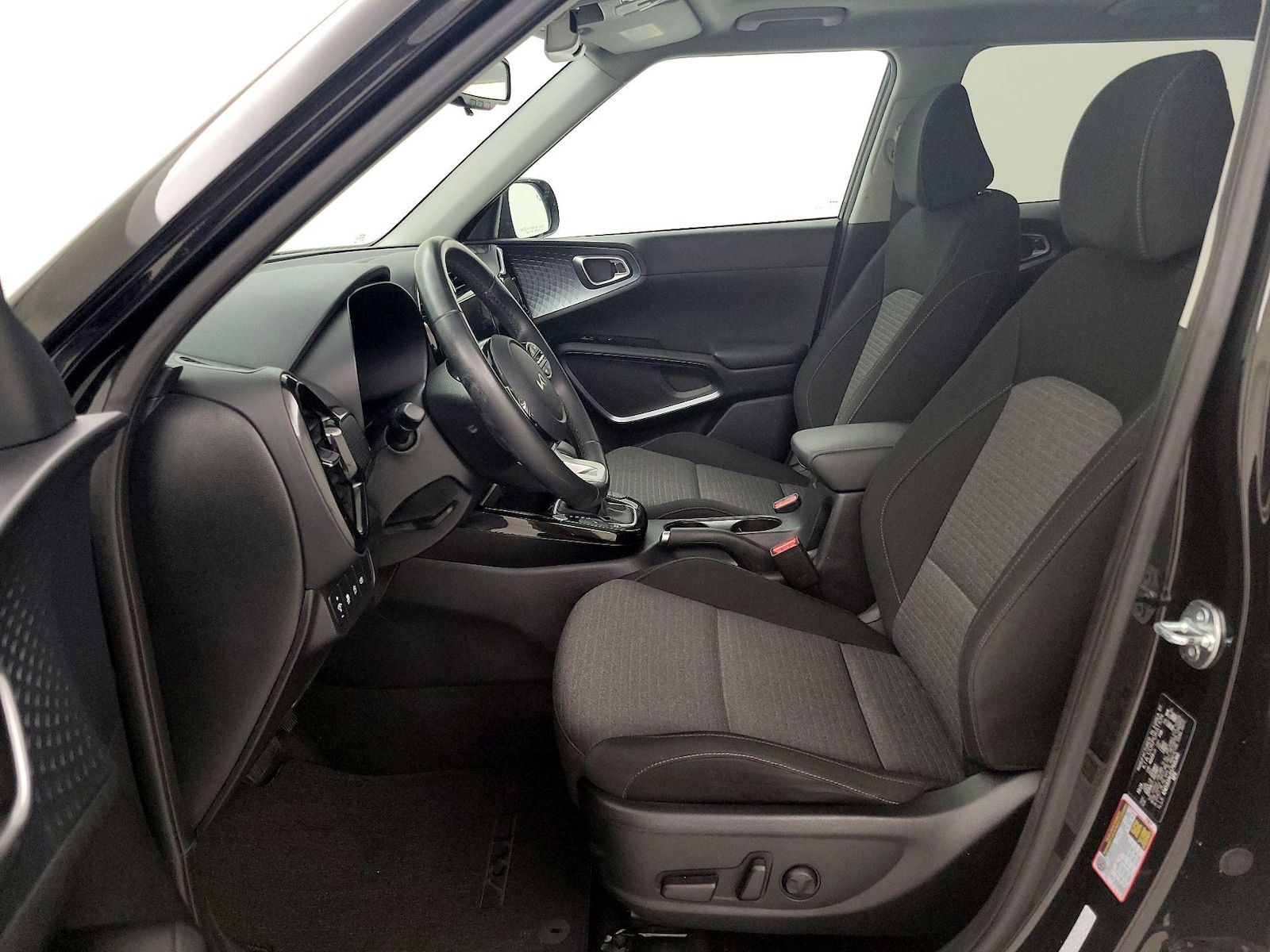 2025 Kia Soul EX - Photo 12