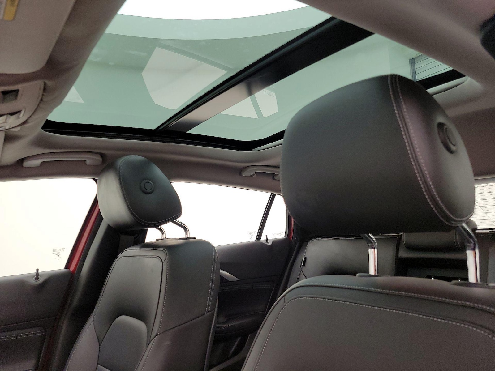 Skylight(s) & Overhead Airbags