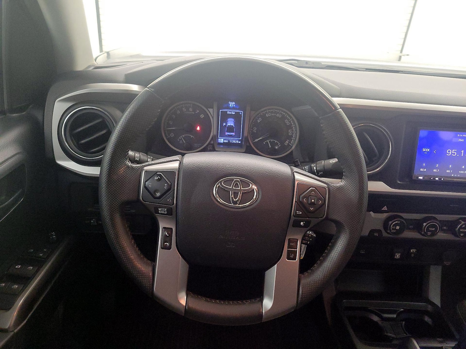 2019 Toyota Tacoma SR5 - Photo 11