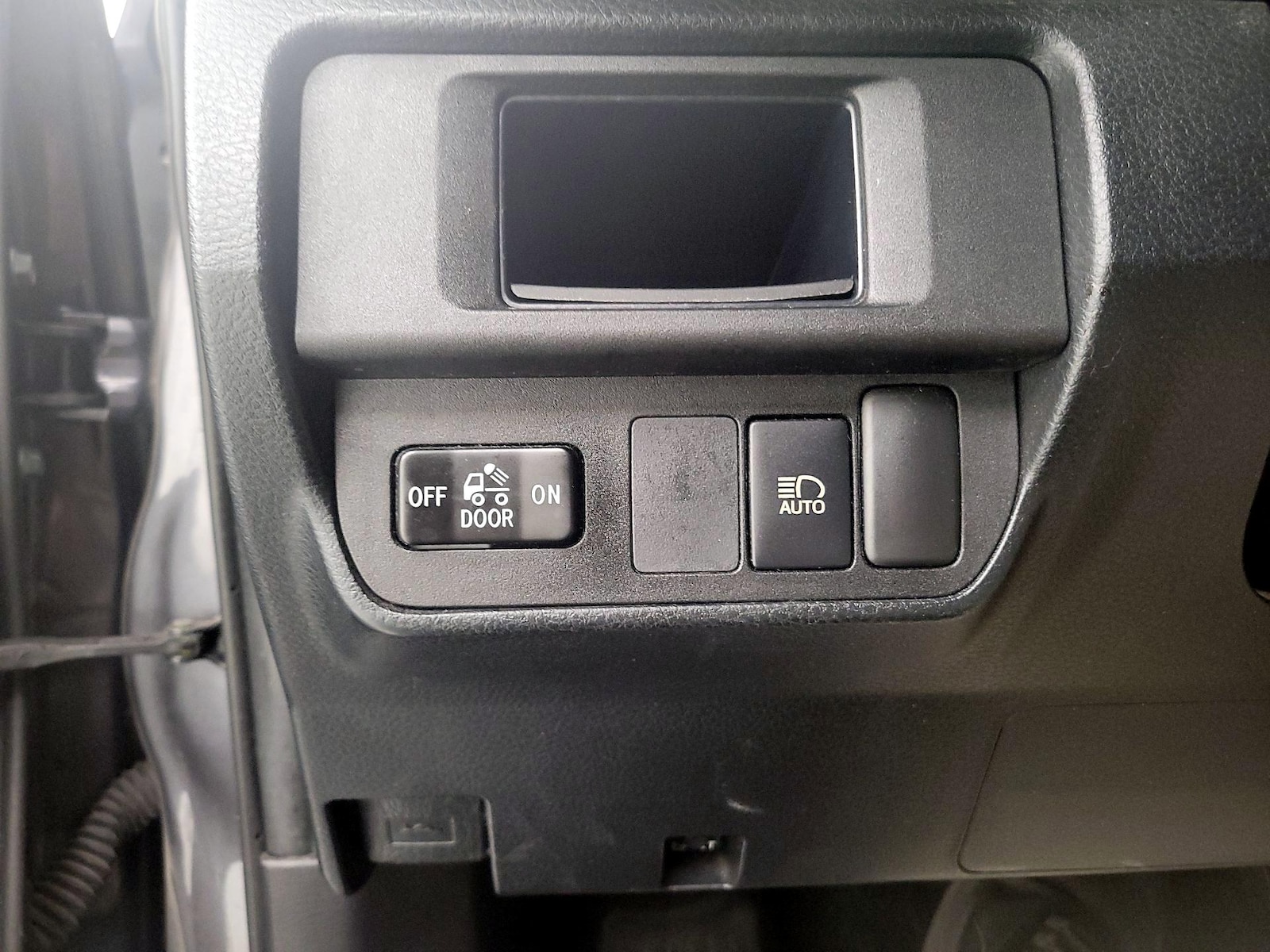 2019 Toyota Tacoma SR5 - Photo 14
