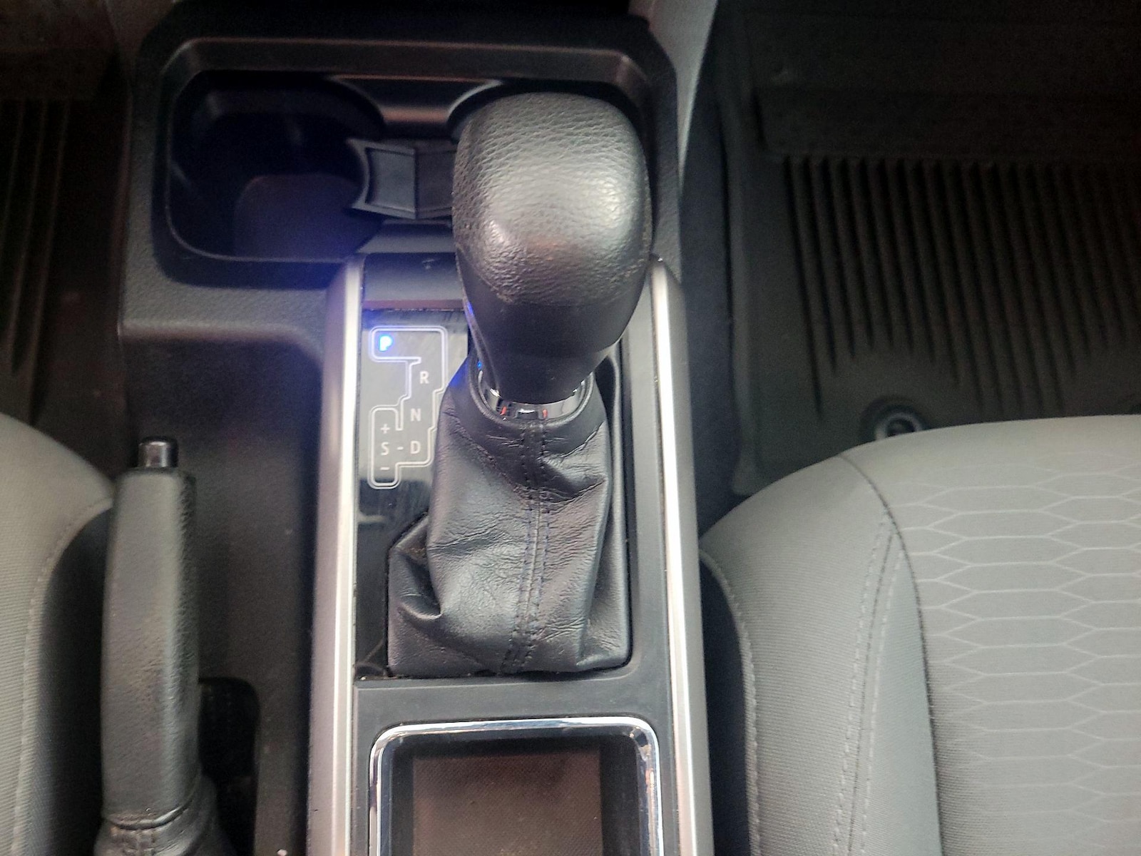 2019 Toyota Tacoma SR5 - Photo 18