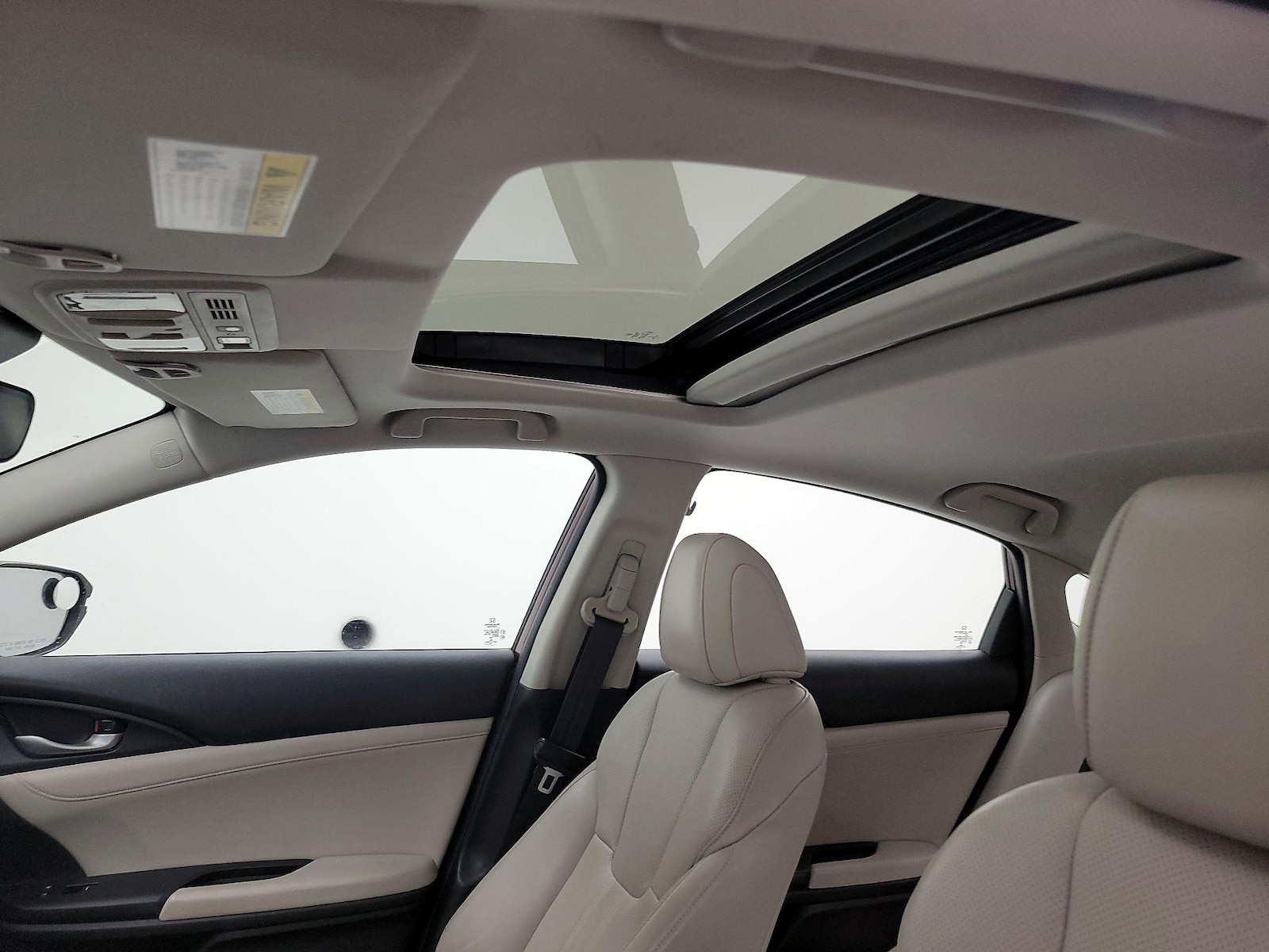 Sunroof(s) & Overhead Airbags
