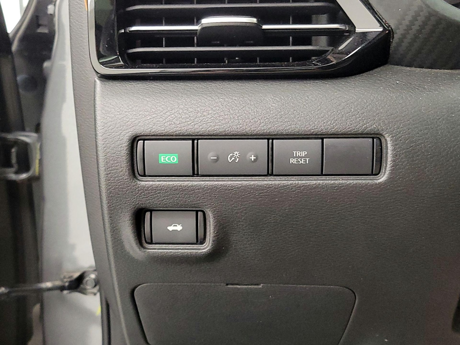 2020 Nissan Sentra SV - Photo 14