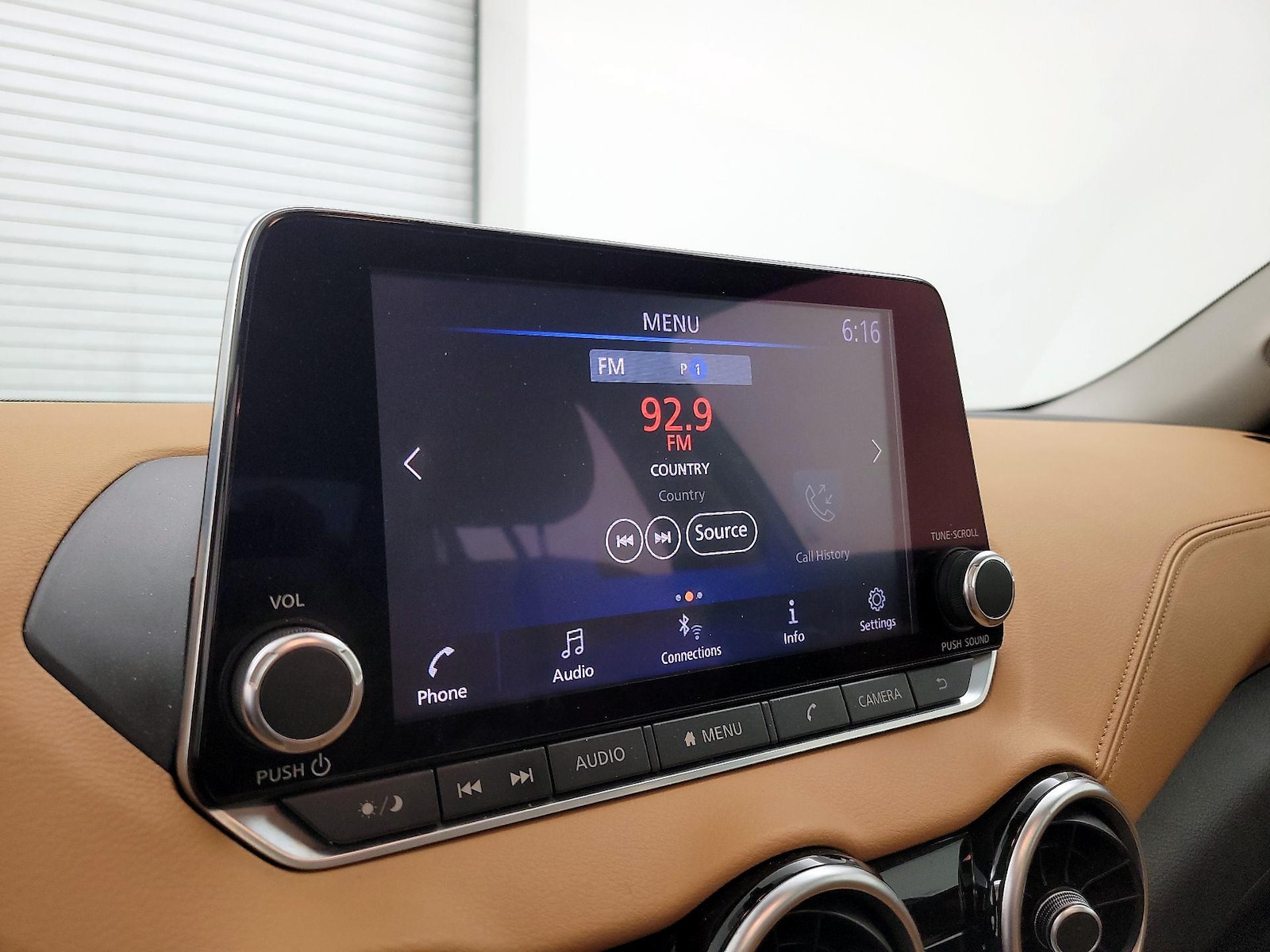 2020 Nissan Sentra SV - Photo 16
