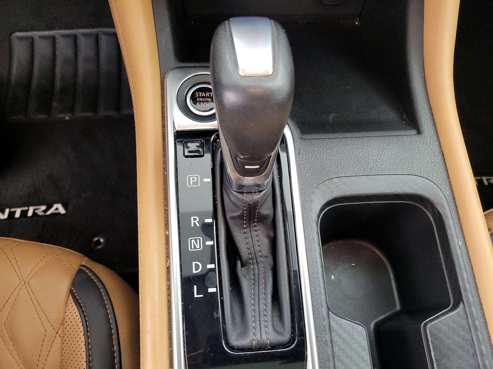 2020 Nissan Sentra SV - Photo 18