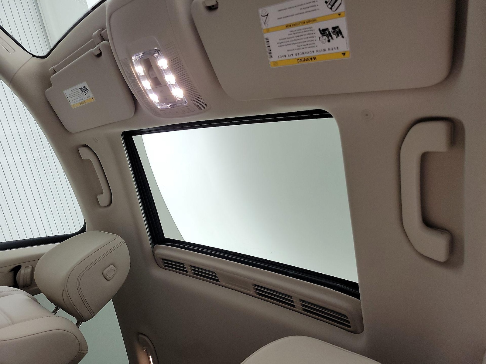 Sunroof(s) & Overhead Airbags