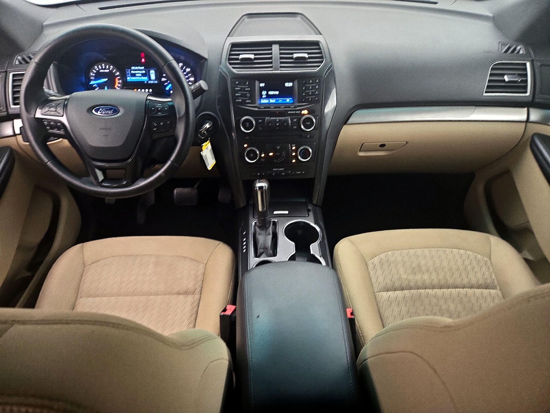 Thumbnail: 2016 Ford Explorer - 9