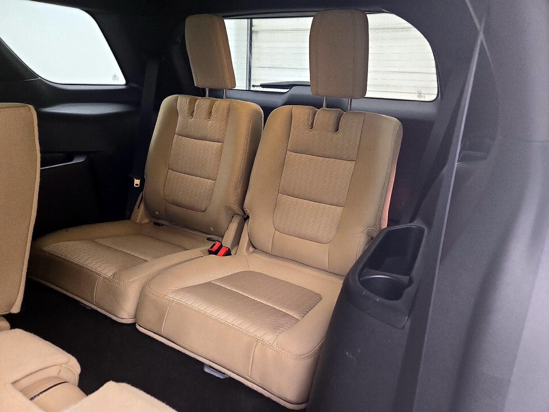 Thumbnail: 2016 Ford Explorer - 20