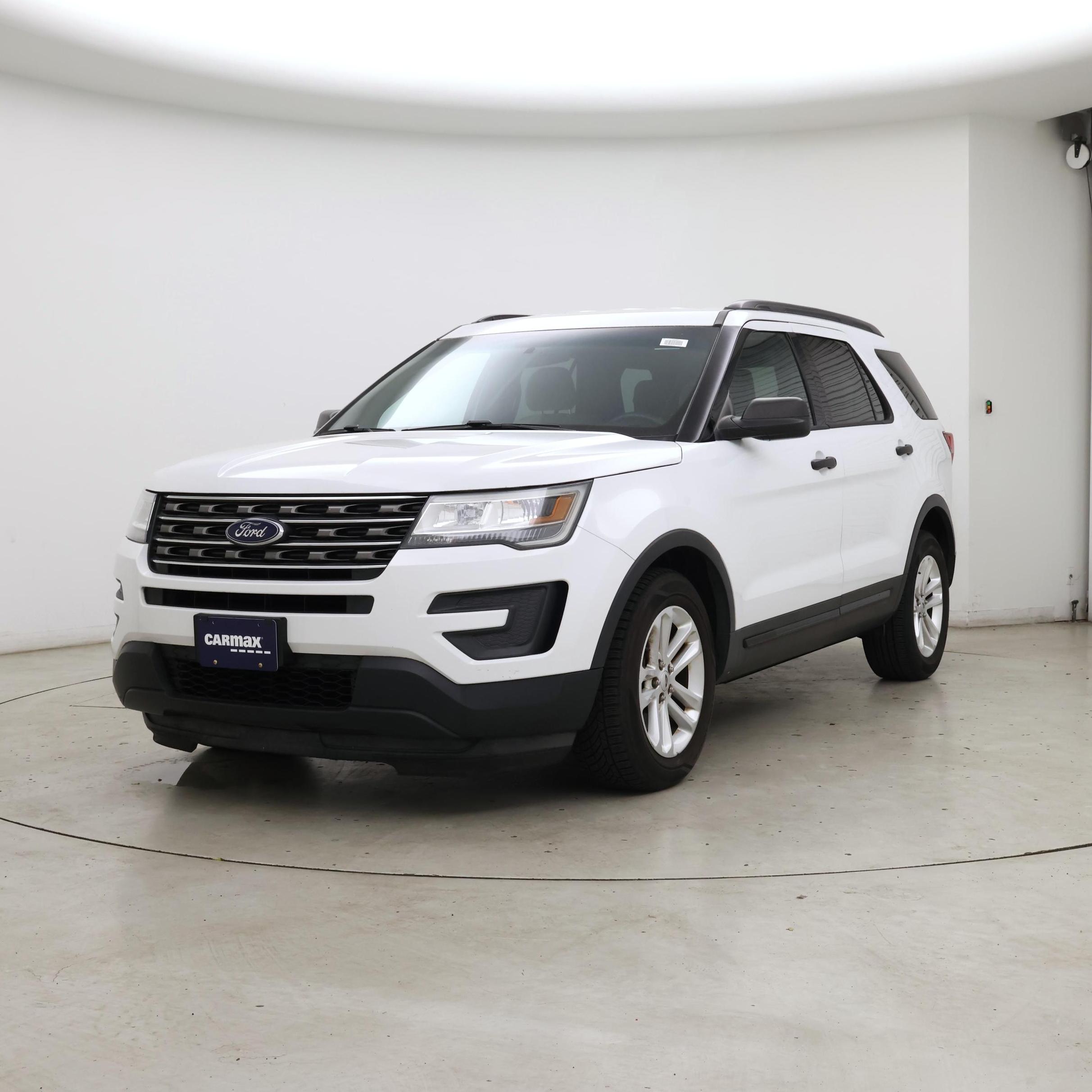 Thumbnail: 2016 Ford Explorer - 4