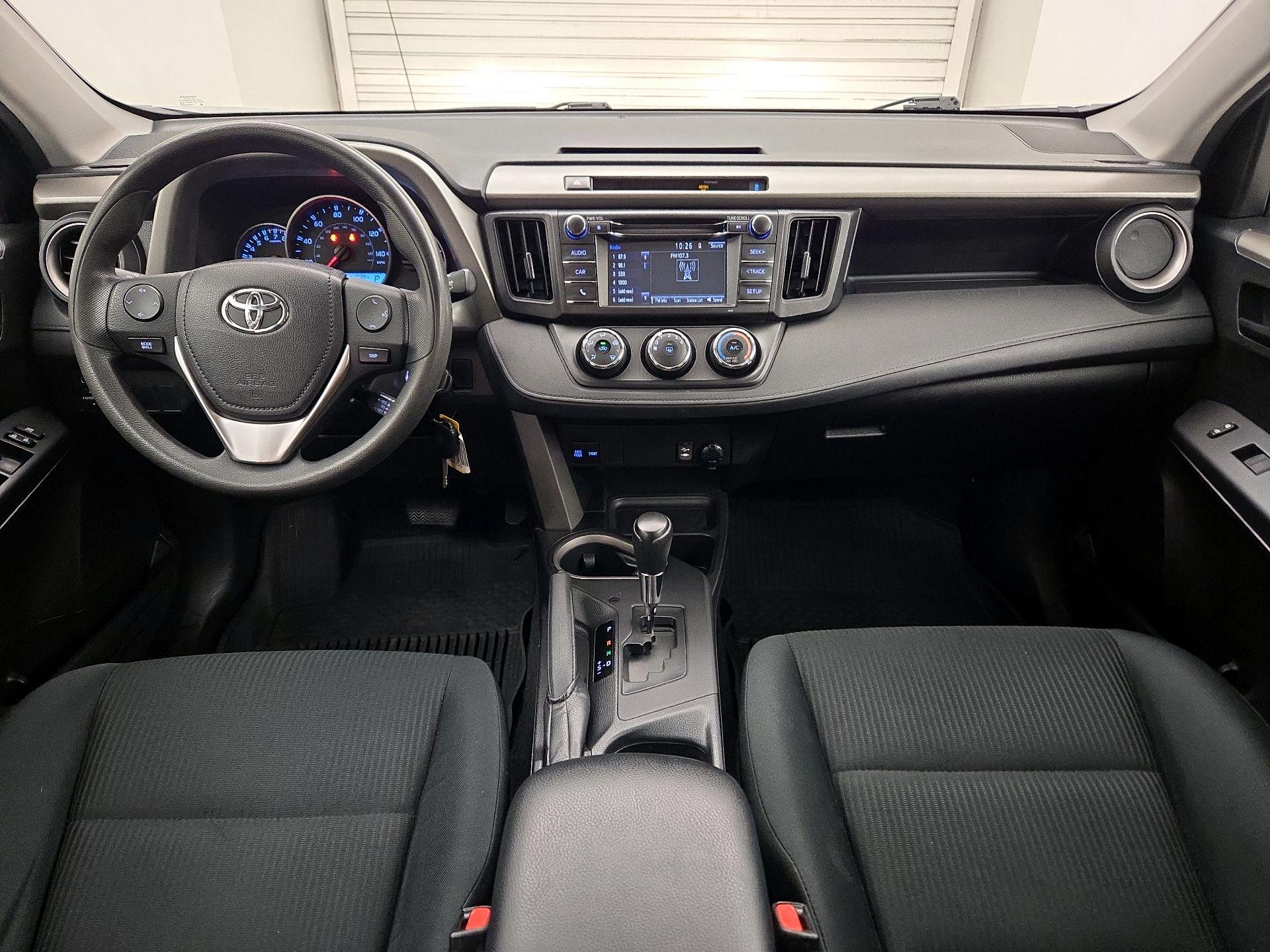 Thumbnail: 2016 Toyota RAV4 - 9