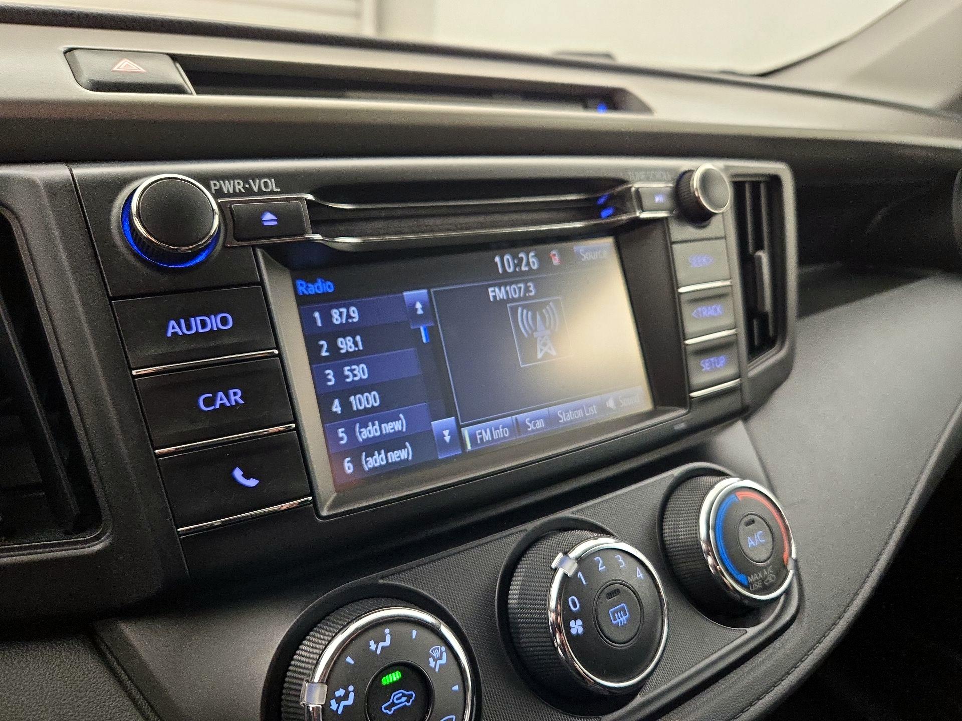 Thumbnail: 2016 Toyota RAV4 - 15
