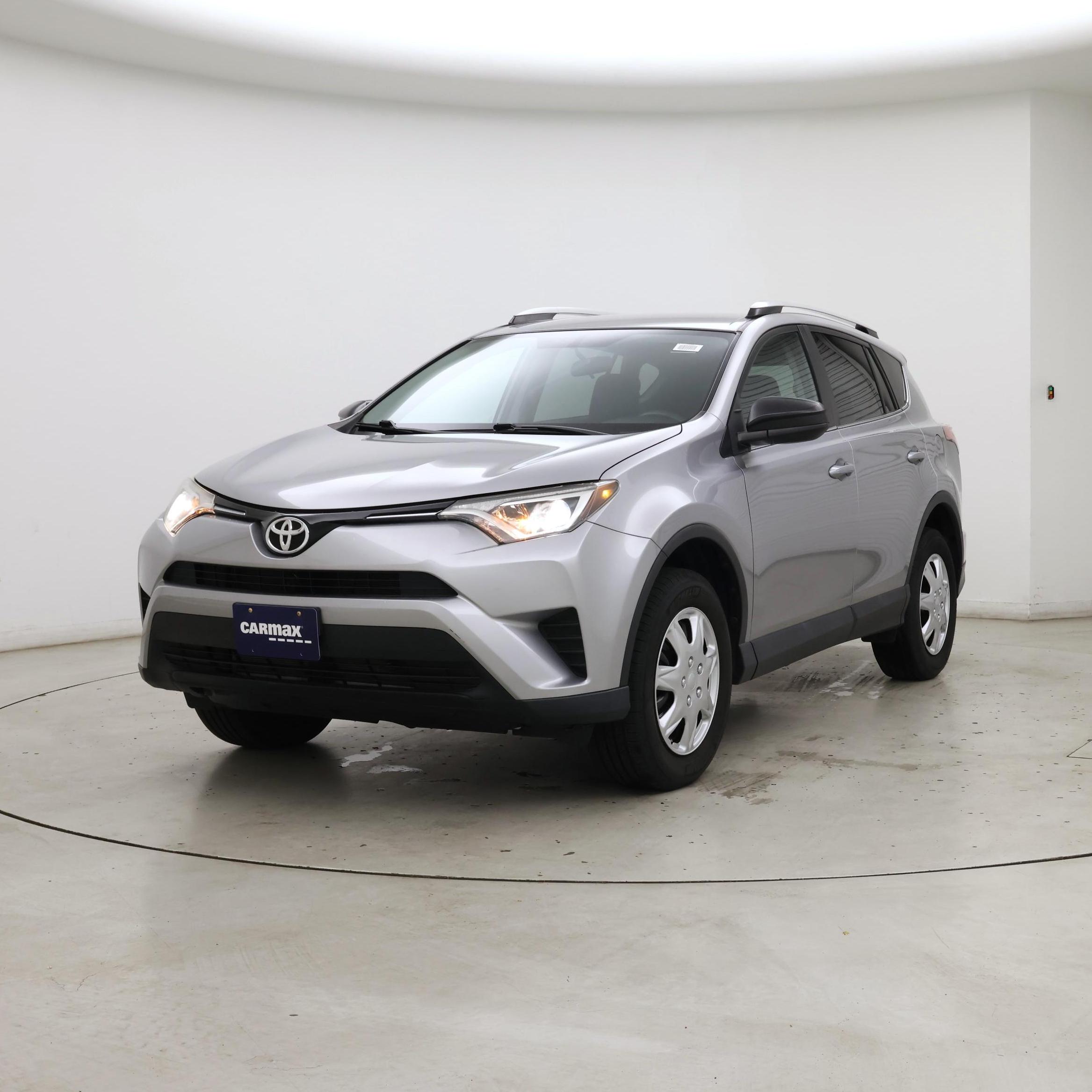 Thumbnail: 2016 Toyota RAV4 - 4