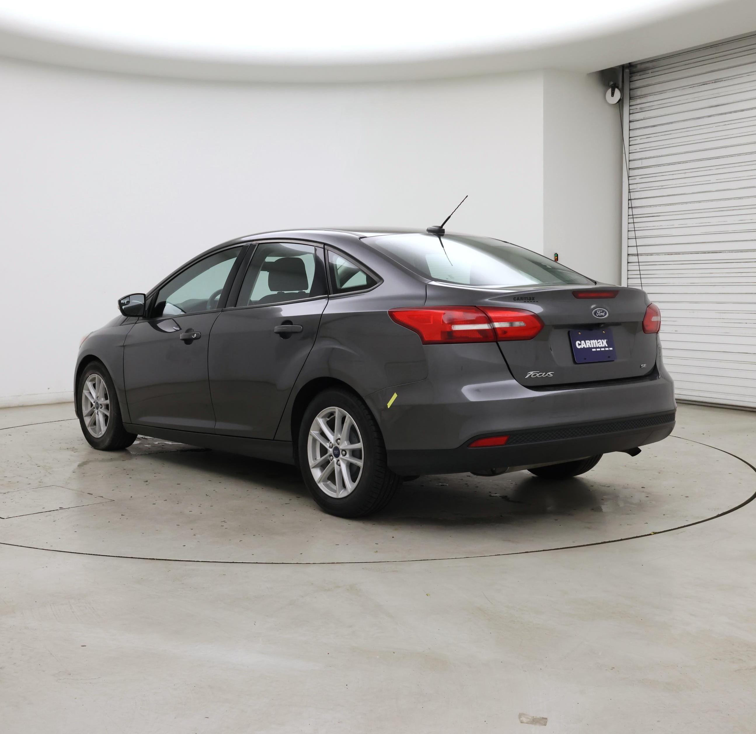 Thumbnail: 2017 Ford Focus - 2